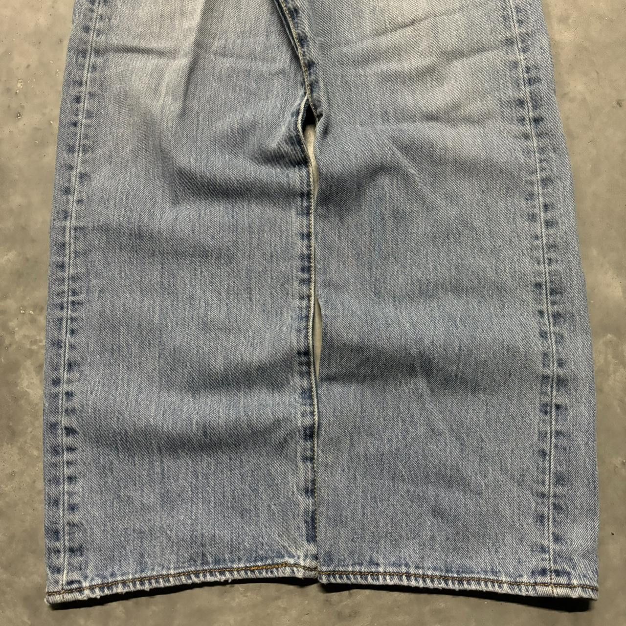 Levi's × Vintage Crazy Vintage Y2K/2000s Light Wash Levi’s 501 Essential Denim Jeans! Size US 36 / EU 52 - 6 Thumbnail