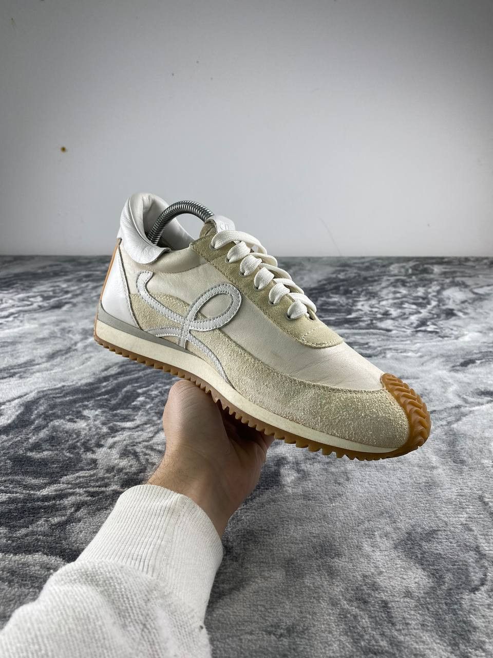 Vintage Loewe Flow Runner Leather Sneakers Women Size 40 Beige Size US 10 / IT 40 - 13 Thumbnail