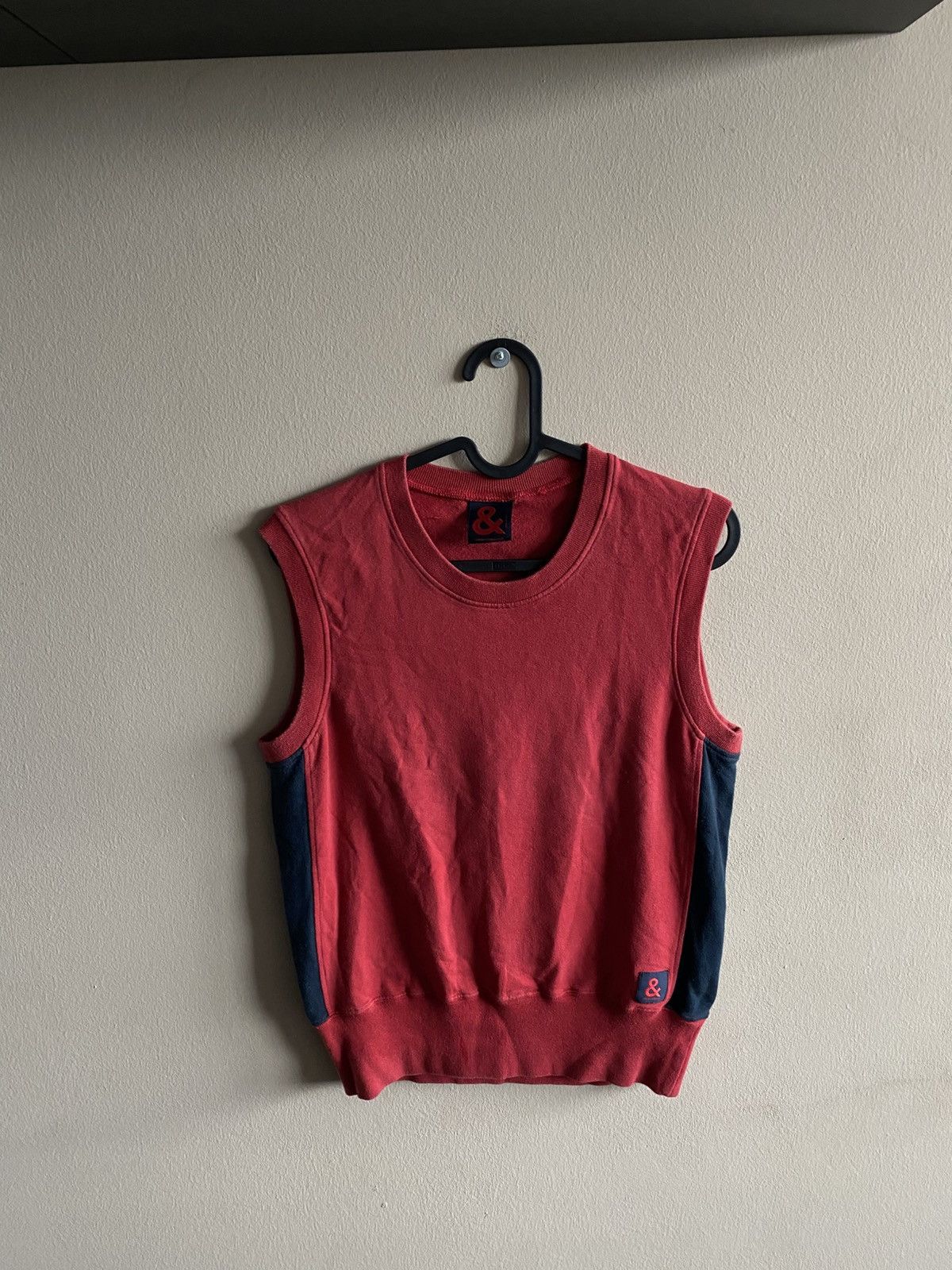 Dolce & Gabbana Vintage Dolce & Gabbana Big Back Logo Vest Size US S / EU 44-46 / 1 - 2 Thumbnail
