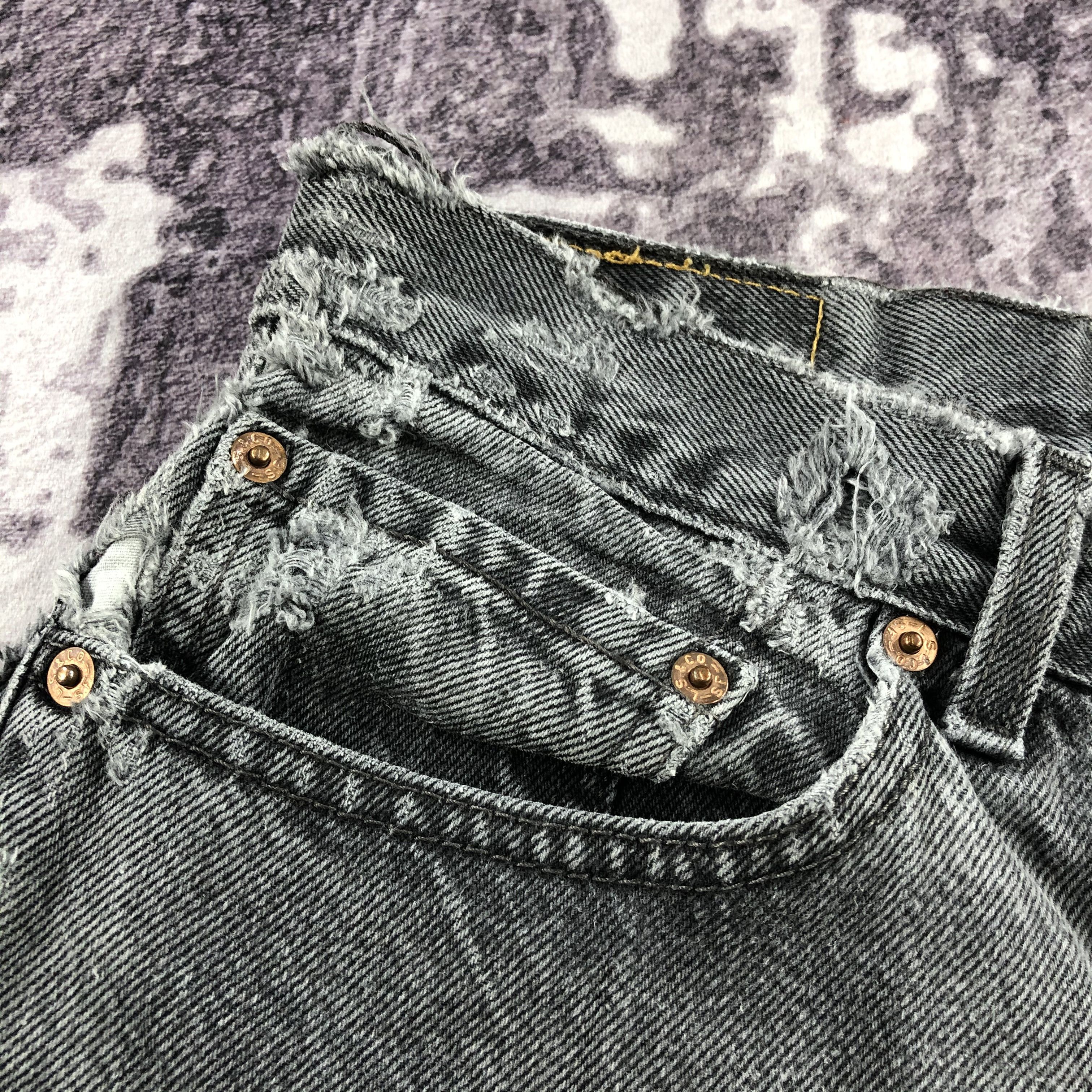 Levi's × Vintage Vintage Faded Black Levis 505 Jeans-JM2591 Size US 37 - 14 Thumbnail