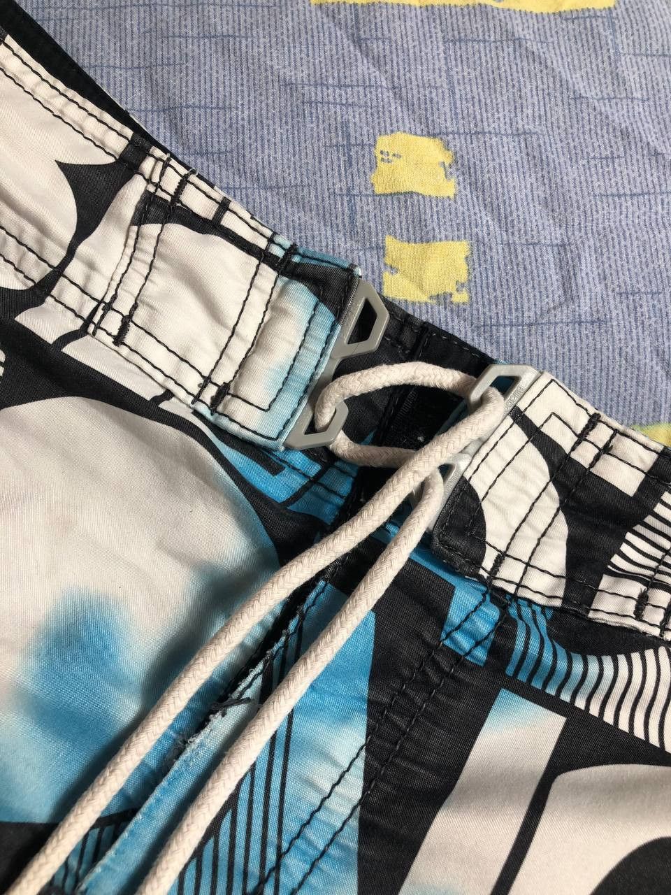 Billabong Vintage 90s Billabong shorts streetwear style Size US 34 / EU 50 - 15 Thumbnail