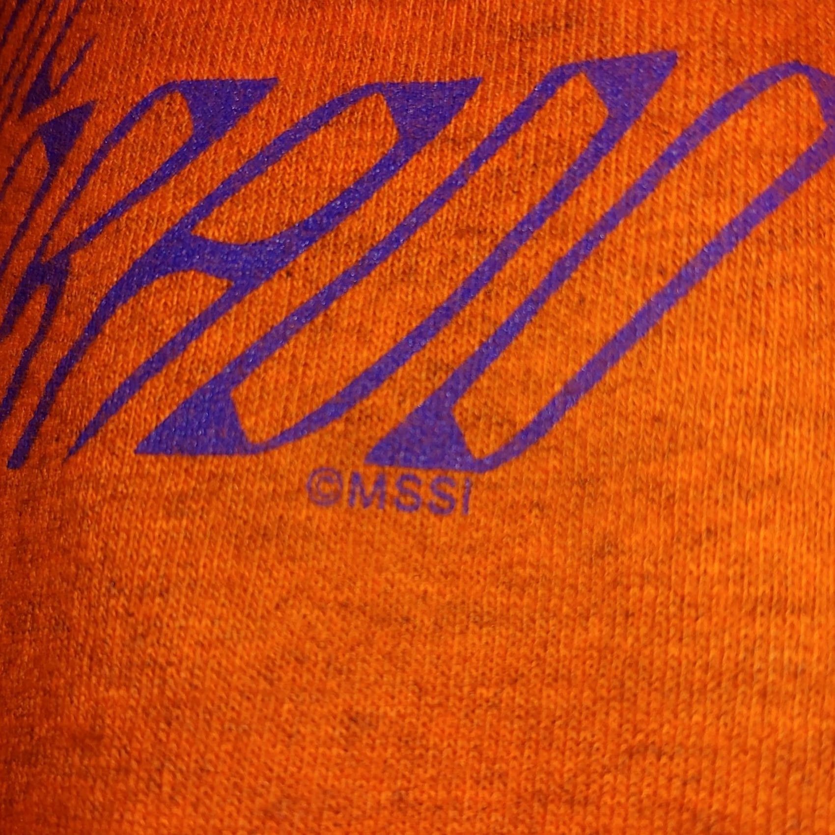 Gildan Vail Colorado Shirt XL Orange Purple Mountain Resort Ski Town Short Sleeve Men T-Shirt Size US XL / EU 56 / 4 - 5 Thumbnail