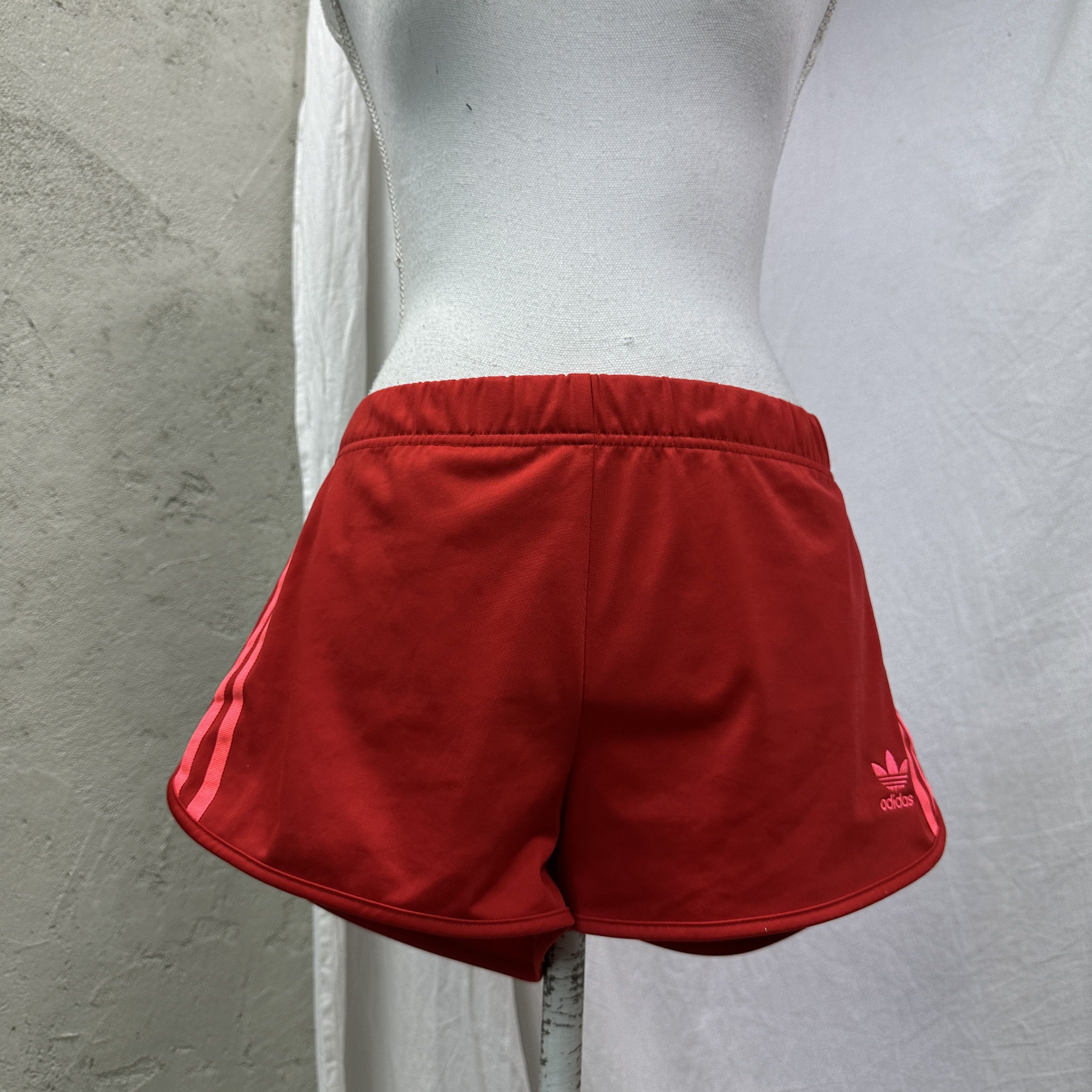 Adidas Vintage Sporty Streetwear Athleisure Adidas Shorts Y2K Size 25" / US 0 / IT 36 - 7 Thumbnail