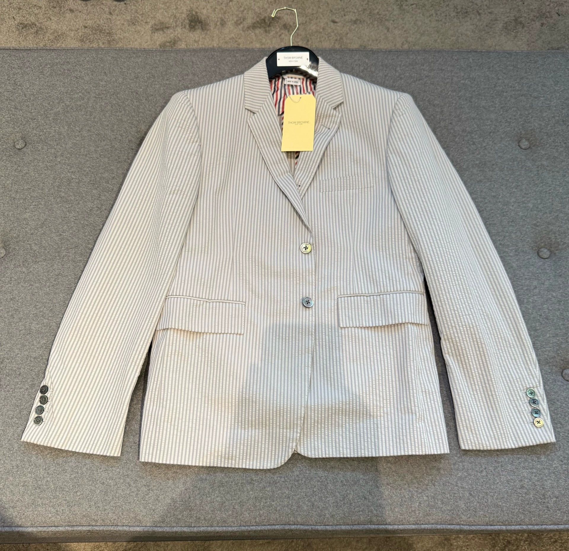 Thom Browne Thom Browne Seersucker Classic Suit Size 3 NWT Size US L / EU 52-54 / 3 - 3 Thumbnail