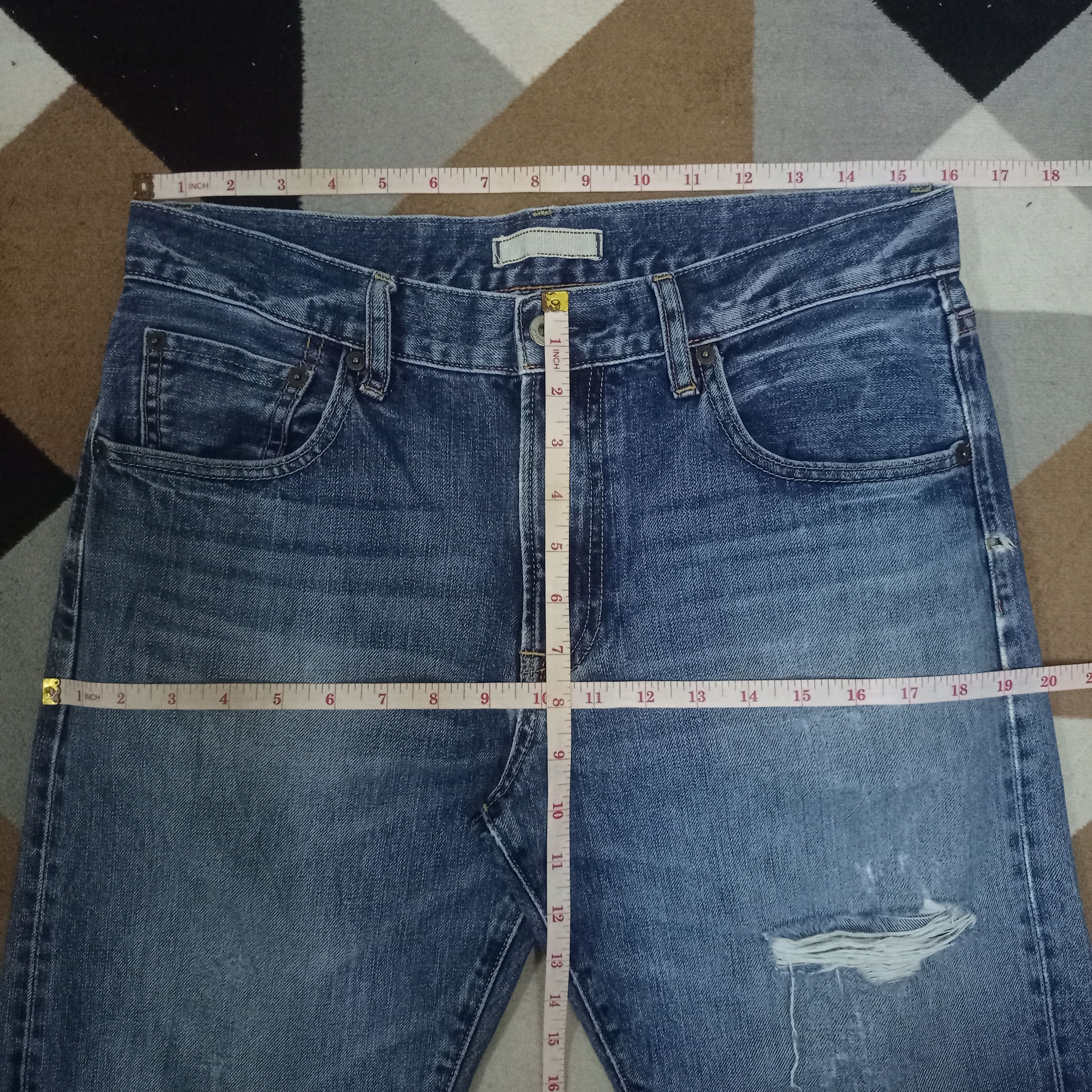 Japanese Brand × Uniqlo Vintage Uniqlo Selvedge Blue Wash Distressed Loose Jeans Size US 32 / EU 48 - 8 Thumbnail
