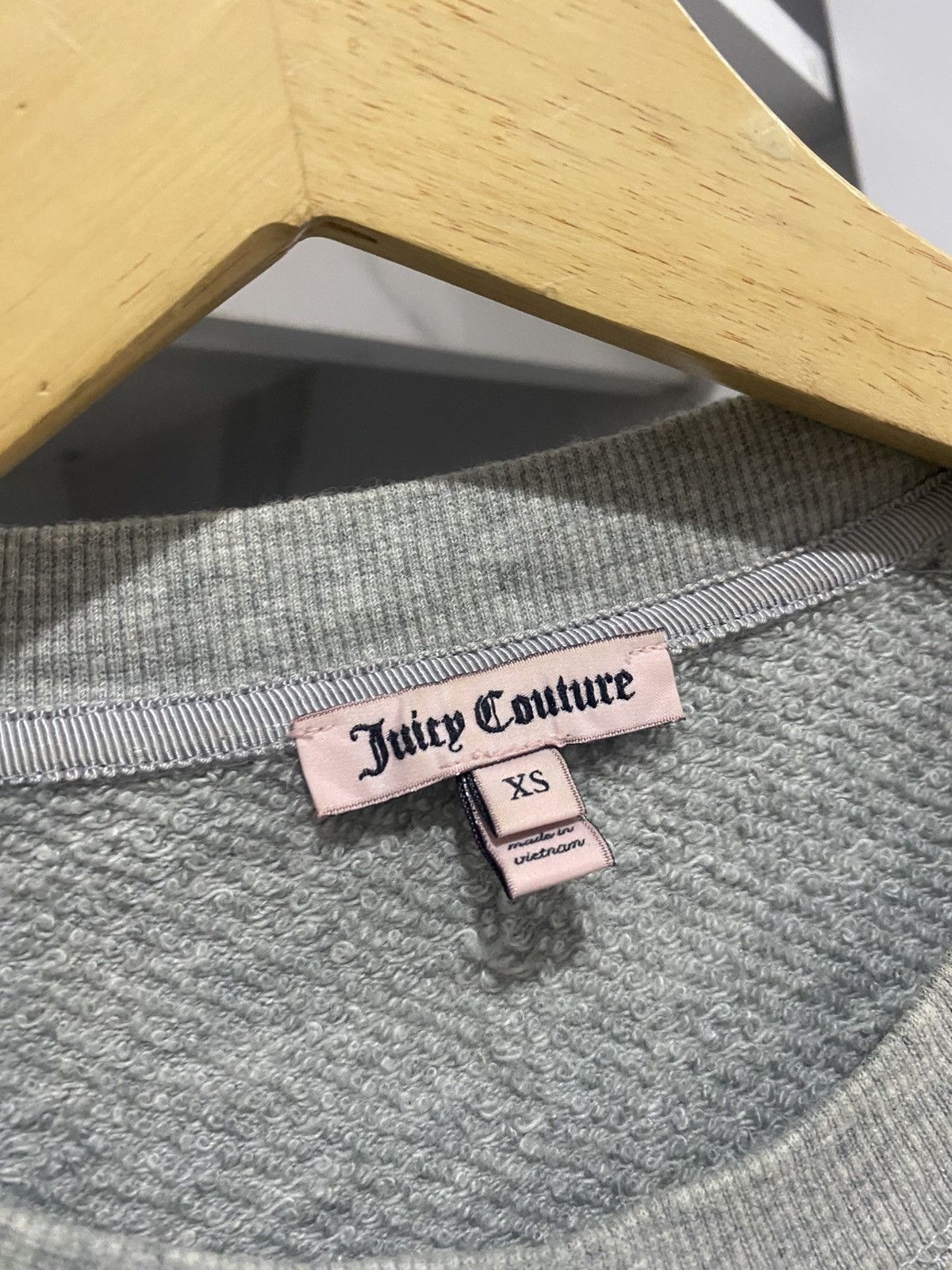 Juicy Couture × Juicy Couture Jeans × Vintage Y2K Juicy Couture Studed Sweatshirt Size XS / US 0-2 / IT 36-38 - 4 Thumbnail