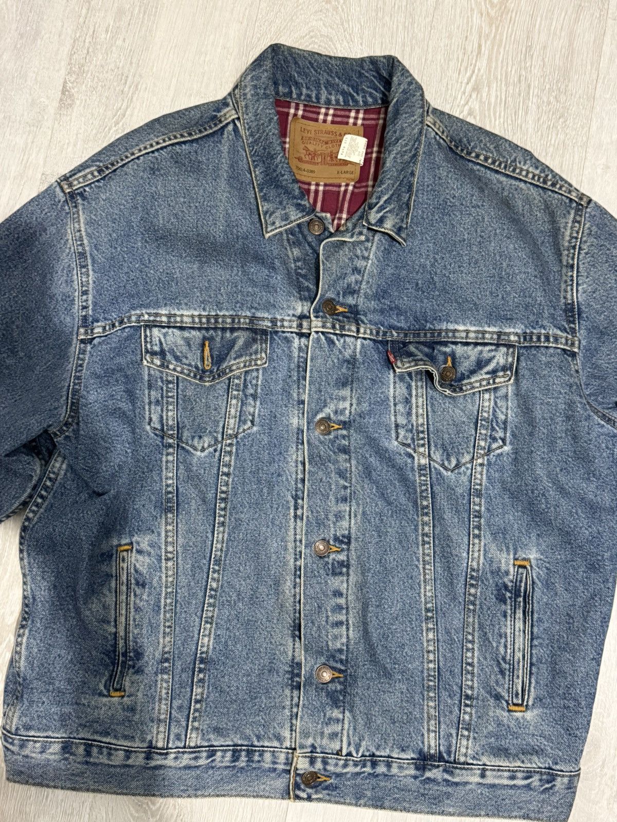 vintage denim stuffed levi’s jacket made in 90s XL