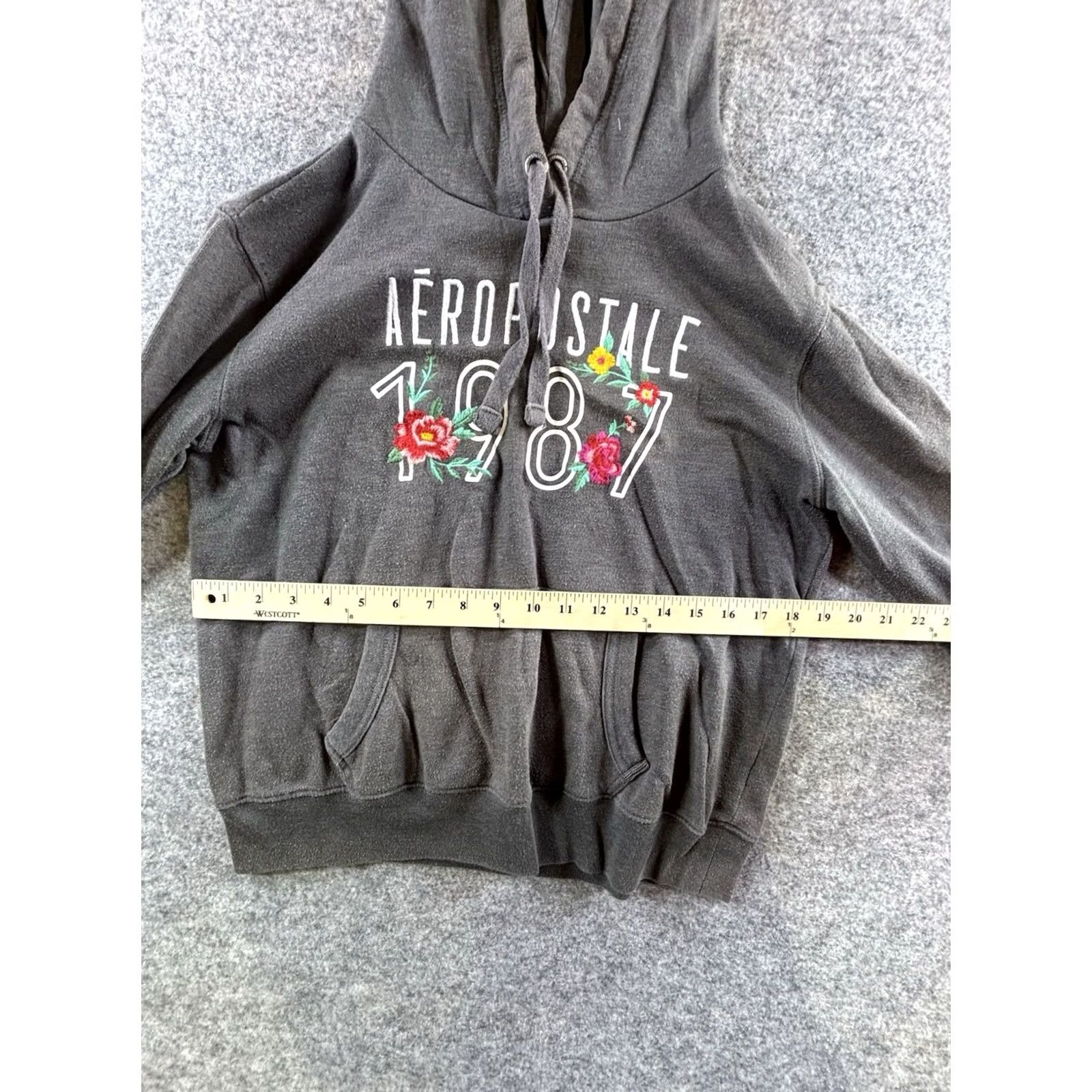 Vintage AeroPOSTale 1987 Women's Gray Floral Embroidered Hoodie Pullover MEDIUM Gray Size M / US 6-8 / IT 42-44 - 4 Thumbnail