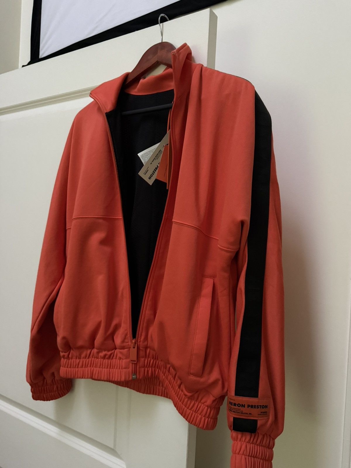 Heron Preston New! Heron Preston logo-stripe zipped track jacket Sz Small Size US S / EU 44-46 / 1 - 1 Thumbnail