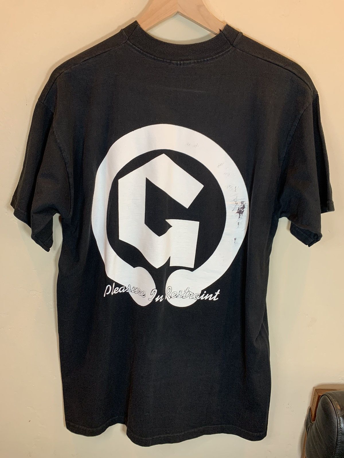 Band Tees × Vintage RARE* Vintage 1993 Genitorturers Pleasure In Restraint Shirt Size US XL / EU 56 / 4 - 2 Thumbnail