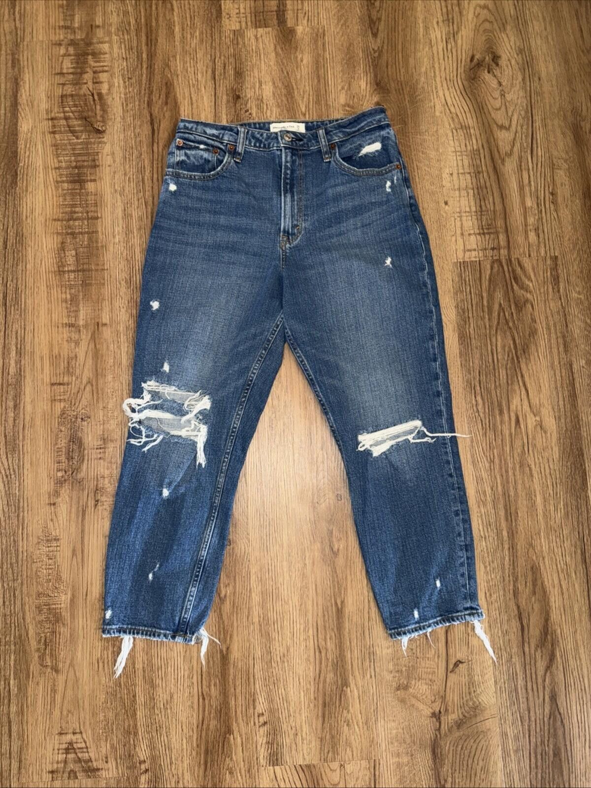 Abercrombie & Fitch Abercrombie Fitch Mom High Rise Curve Love Distressed Jeans Size 28" / US 6 / IT 42 - 1 Thumbnail