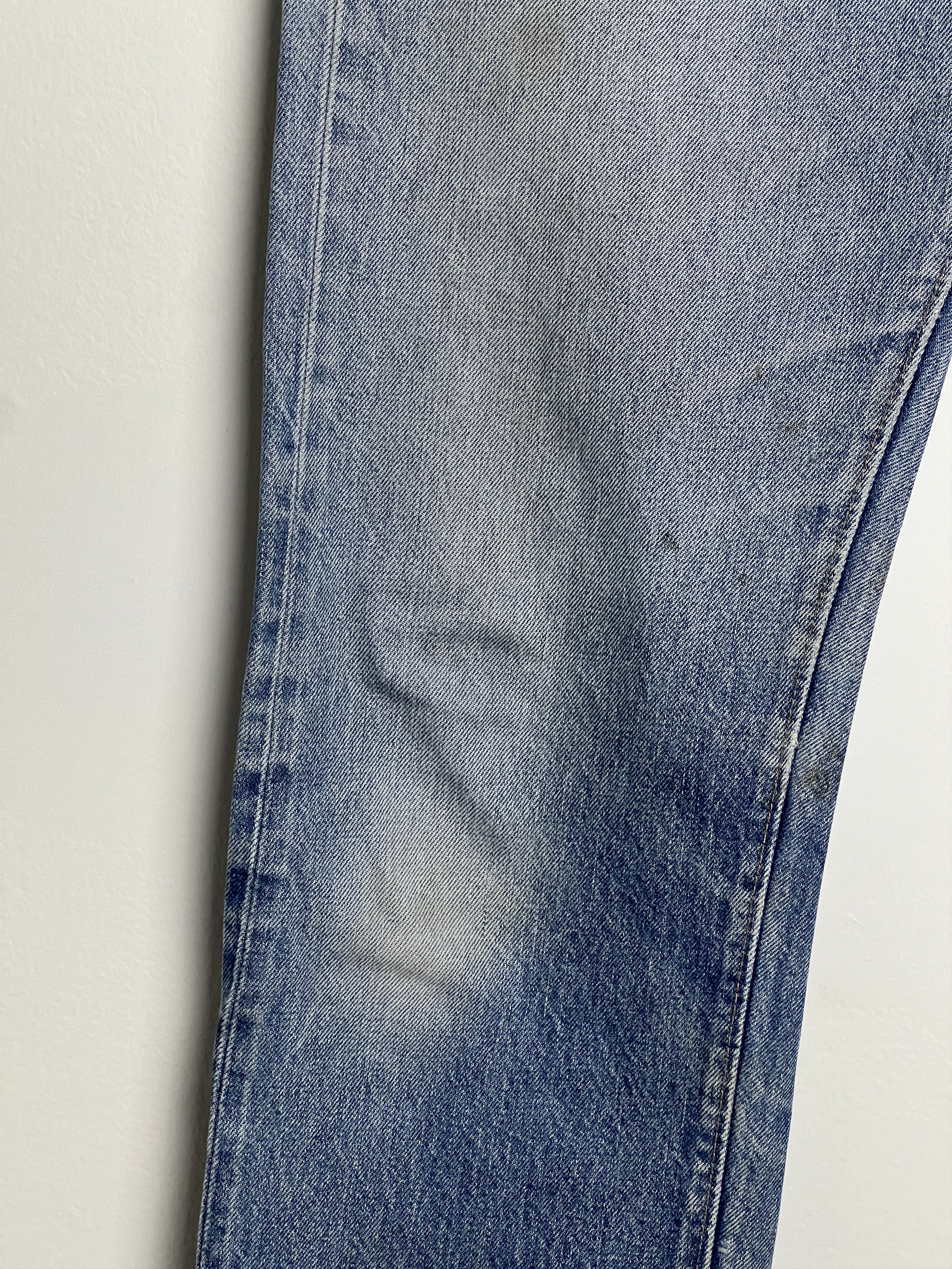 Levi's 1970s Levi's 501 Distressed Redline Selvedge #6 Rivet Jeans Size US 30 / EU 46 - 3 Thumbnail
