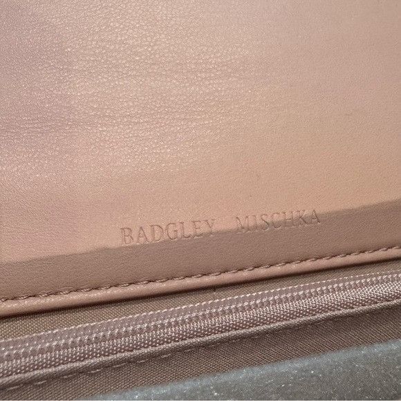 Badgley Mischka NWT BADGLEY MISCHKA BLUSH CROSSBODY DIAMOND QUILT Size ONE SIZE - 8 Thumbnail
