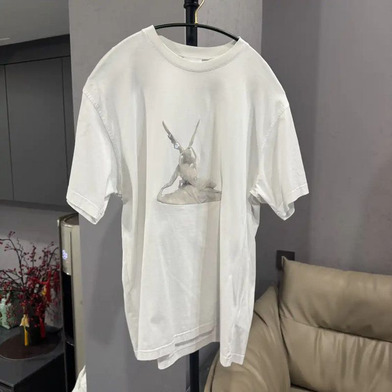 Burberry Burberry Women's White Cotton T-Shirt Size S / US 4 / IT 40 - 1 Thumbnail