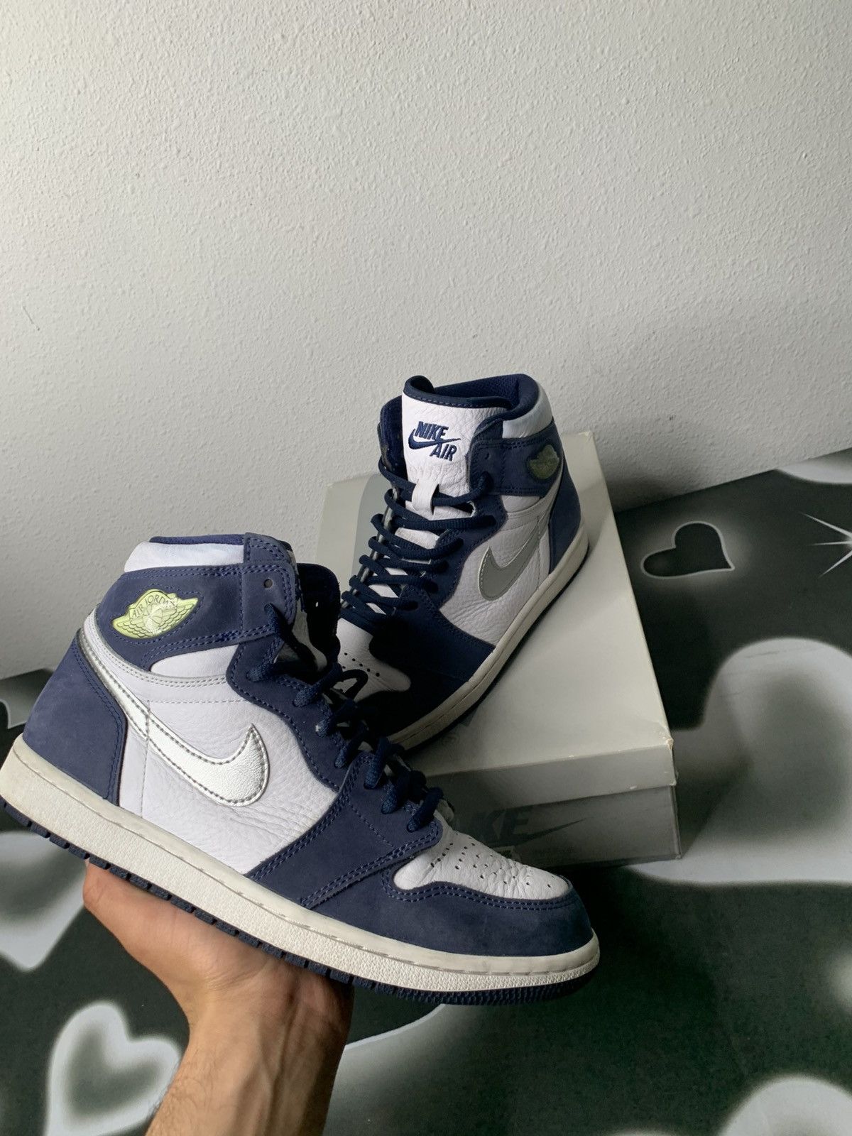Jordan Brand Air Jordan 1 Retro High Midnight Navy Size US 8 / EU 41 - 4 Thumbnail