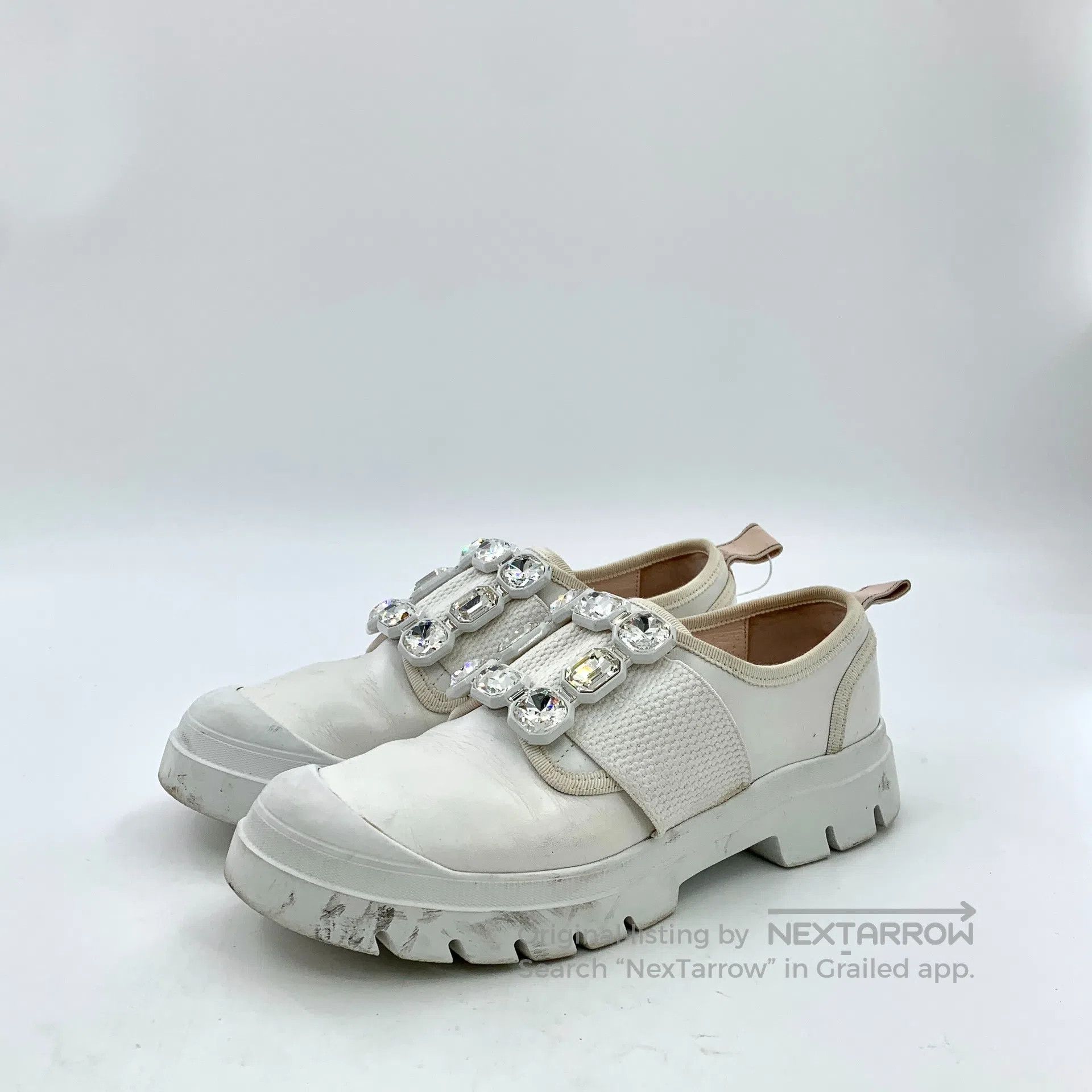 Roger Vivier Roger Vivier White buckle diamond-studded casual low-heele Size US 5.5 / IT 35.5 - 1 Thumbnail