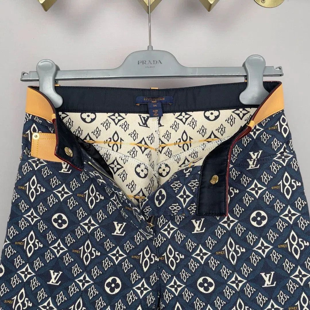 Louis Vuitton LV 1854 Monogram Logo Women's Denim Pants. Size 33" - 6 Thumbnail