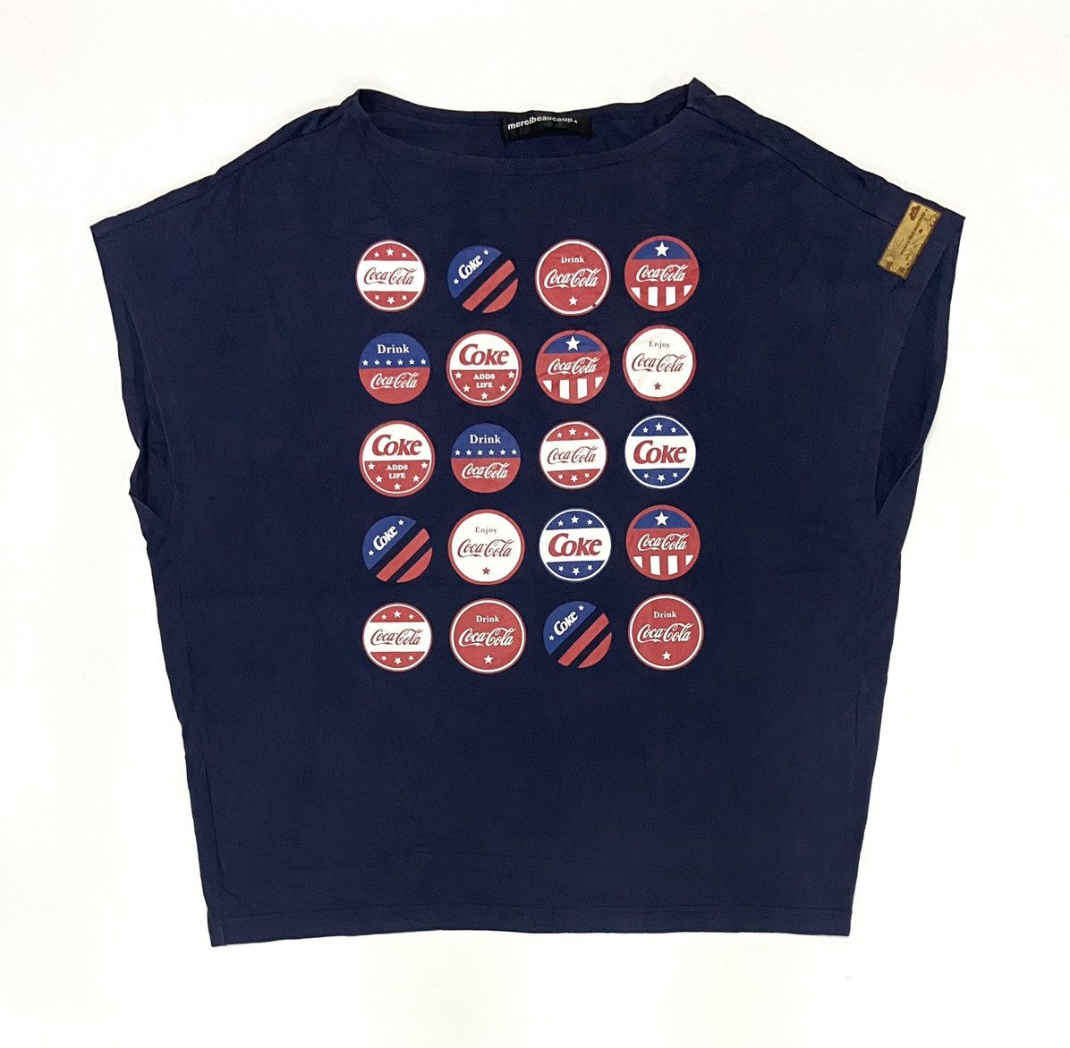 Issey Miyake × mercibeaucoup MERCI BEAUCOUP x COCA COLA SLEEVELESS TEE Size L / US 10 / IT 46 - 1 Thumbnail