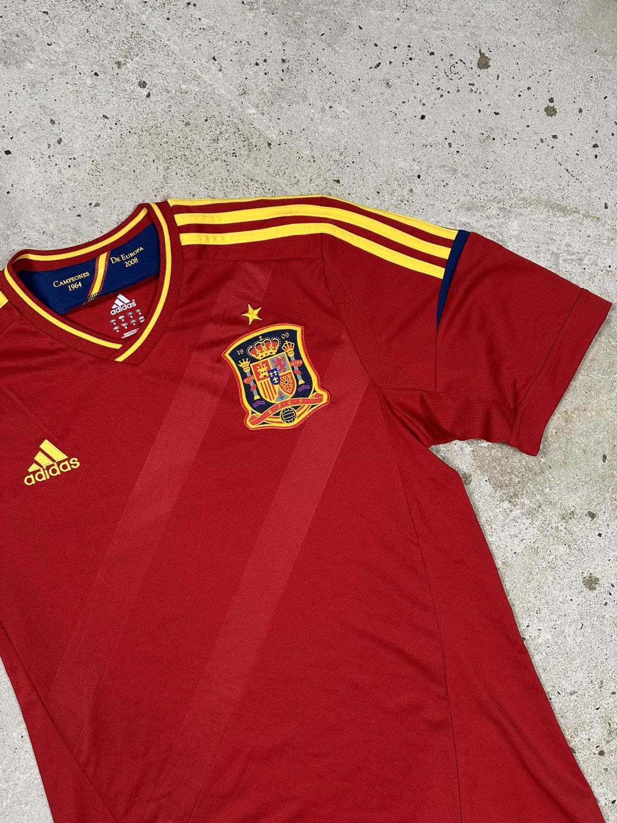 Adidas Adidas x Spain 2011/2012 Home Jersey EURO 2012 Winners Size US M / EU 48-50 / 2 - 5 Thumbnail