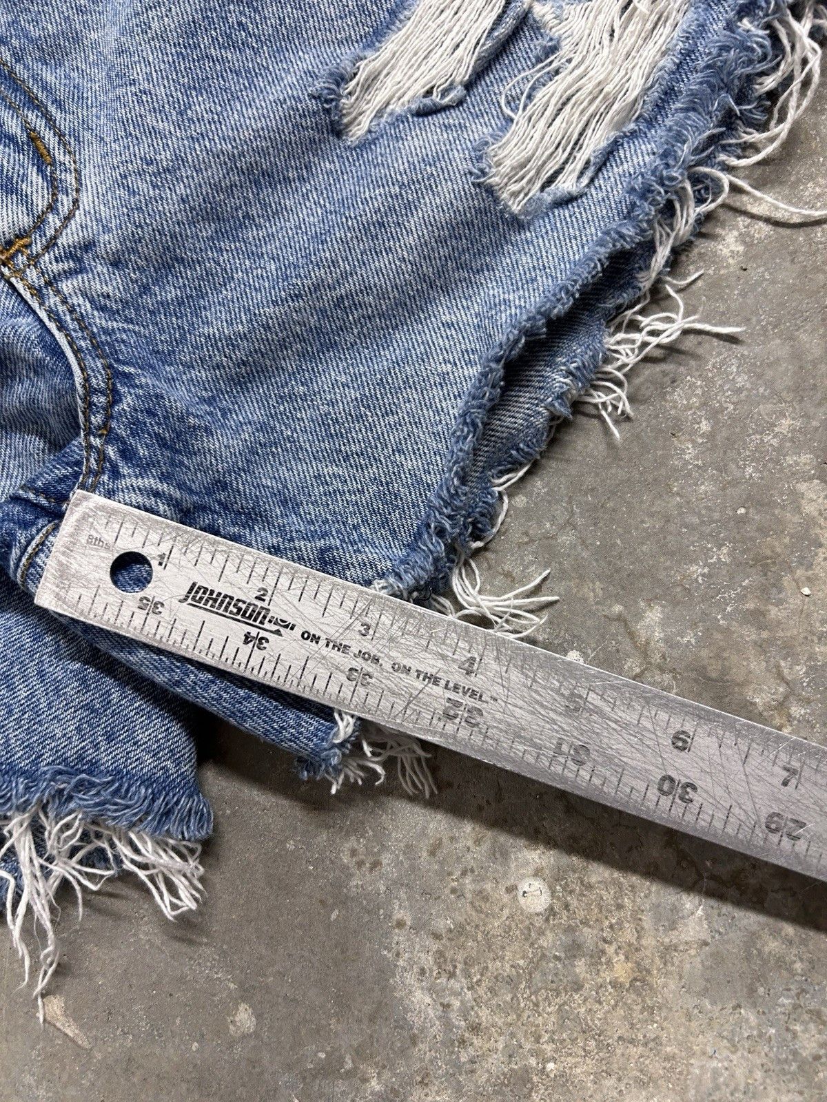 Other Avery & Co. Denim Mini Shorts Size 1 Womens Size 26" / US 2 / IT 38 - 5 Thumbnail