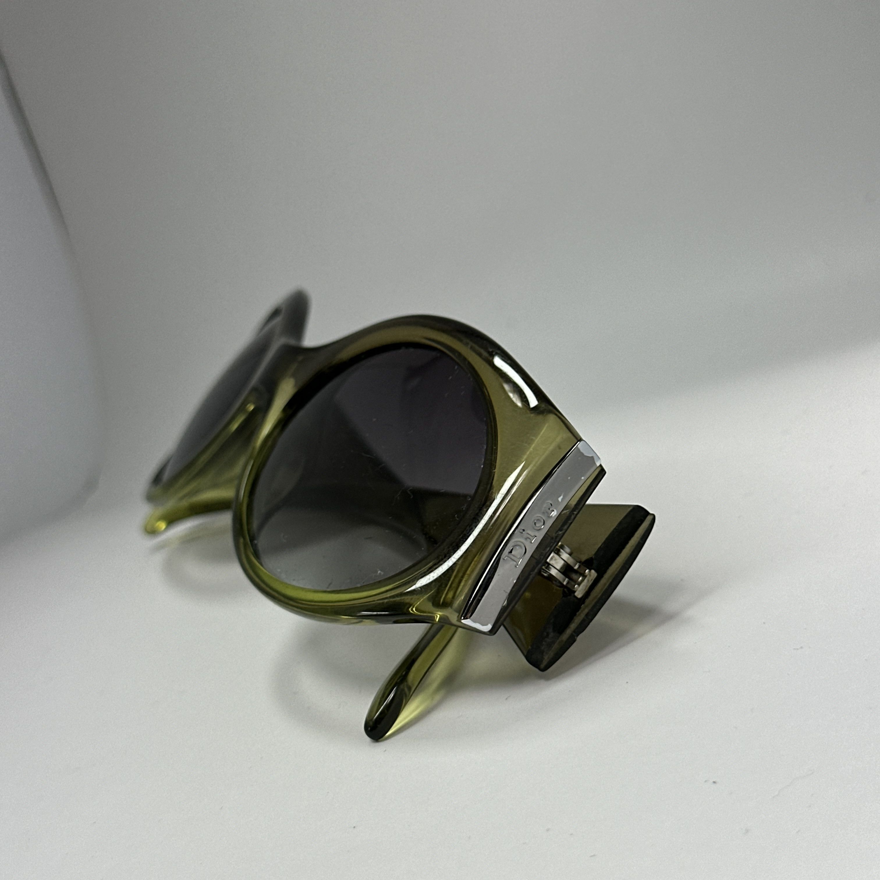 Dior Vintage Avant Garde Dior Comic Strip Sunglasses 00s Size ONE SIZE - 7 Thumbnail