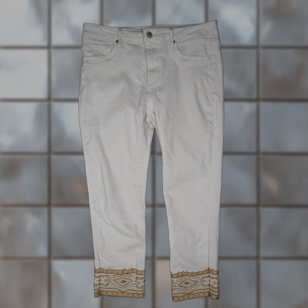 Vintage Driftwood Jeans Woman White Colette Cropped Denim 29x26 Mid Rise Embroidered Cuff 5-Pocket Cotton Blend Modern Bohemian City Hipster Retro Womens Size 29" - 1 Thumbnail