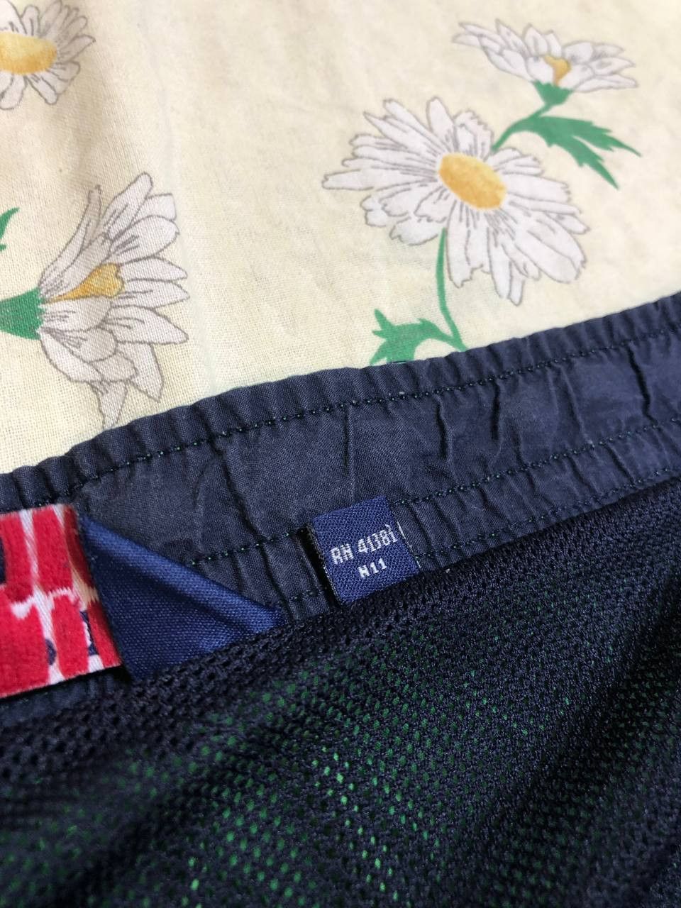 Polo Ralph Lauren Vintage Polo Ralph Lauren Board Shorts Mens Trunks Unlined Size US 36 / EU 52 - 10 Thumbnail