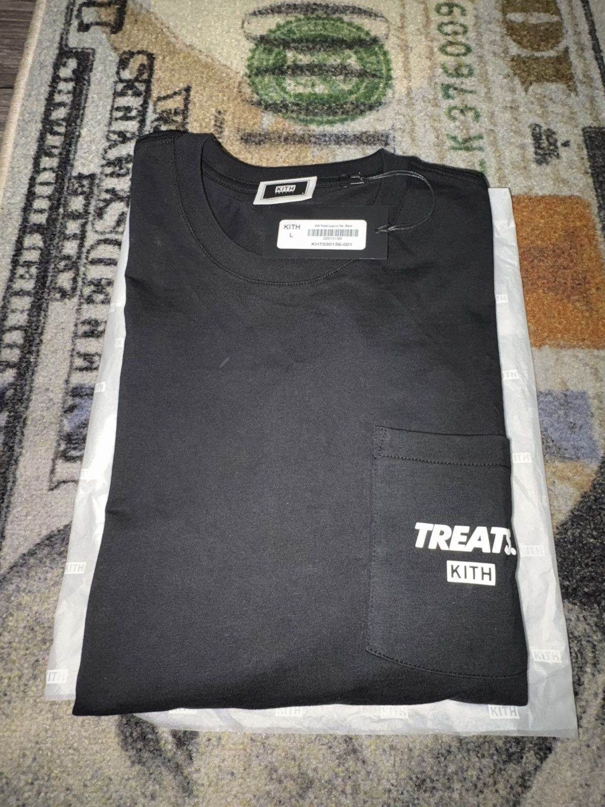 Kith × Ronnie Fieg Kith Treats World Tour Logo Long Sleeve Pocket Tee Black Size US L / EU 52-54 / 3 - 2 Thumbnail