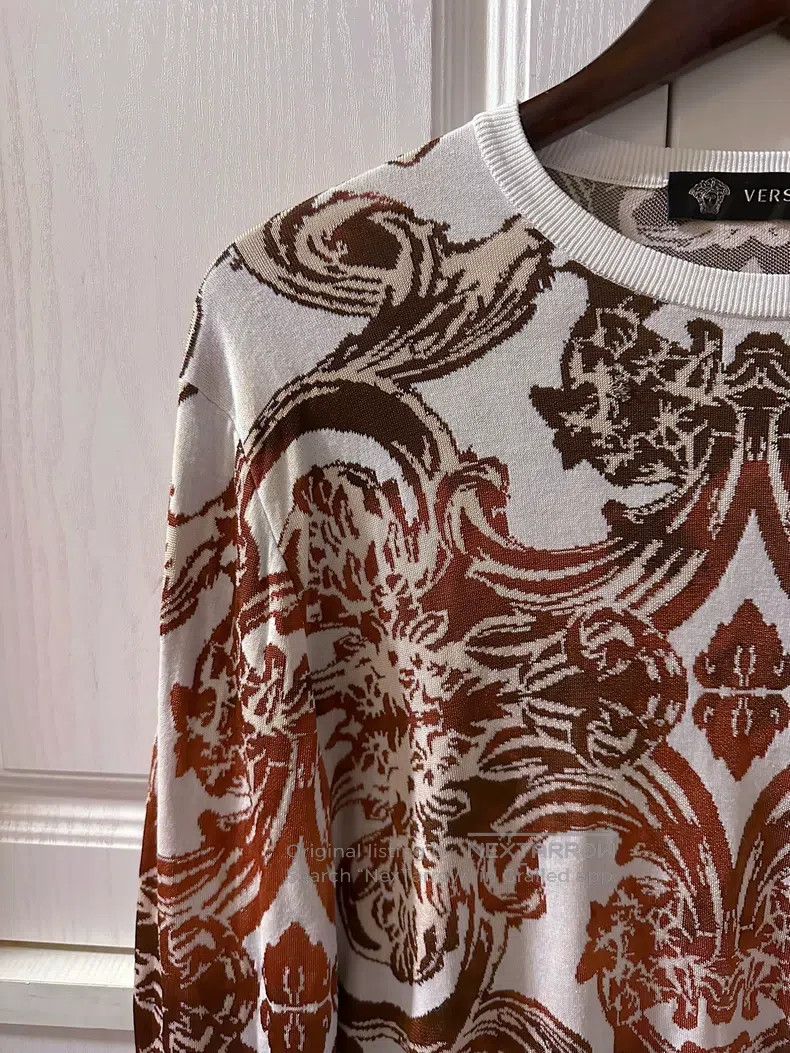 Versace Versace Embroidered knit top Size US L / EU 52-54 / 3 - 4 Thumbnail