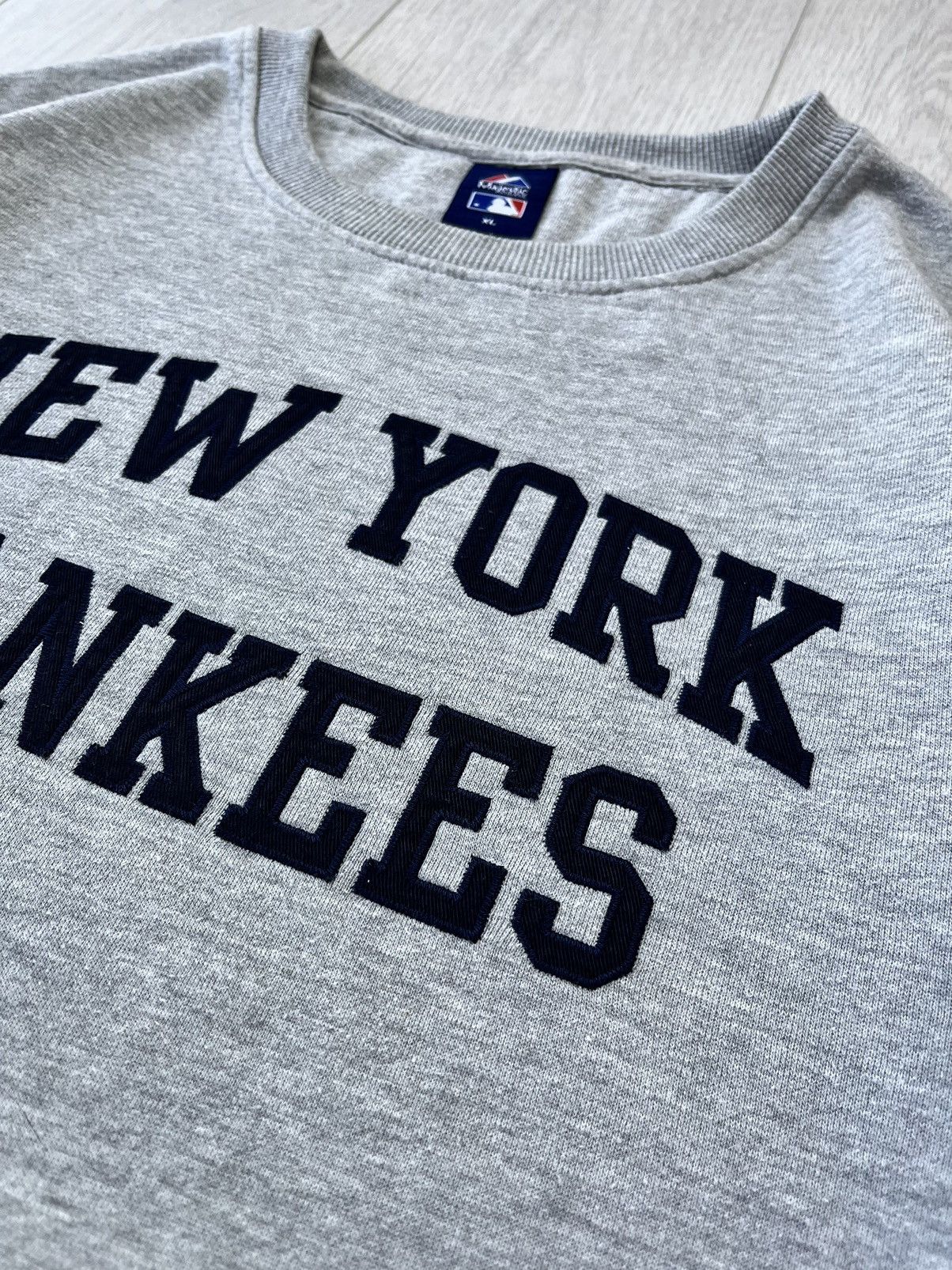Majestic MLB New York Yankees Vintage Crewneck Sweatshirt Center Logo Size US XL / EU 56 / 4 - 5 Thumbnail