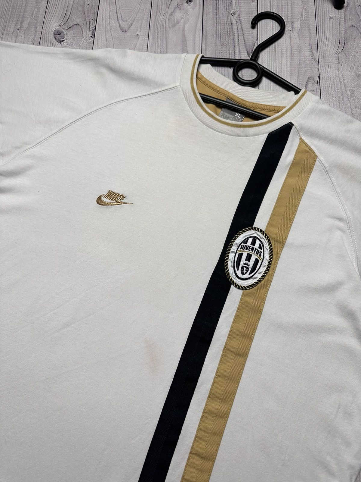 Nike × Vintage Vintage Nike Juventus soccer tee logo rare size Xl Size US XL / EU 56 / 4 - 2 Thumbnail