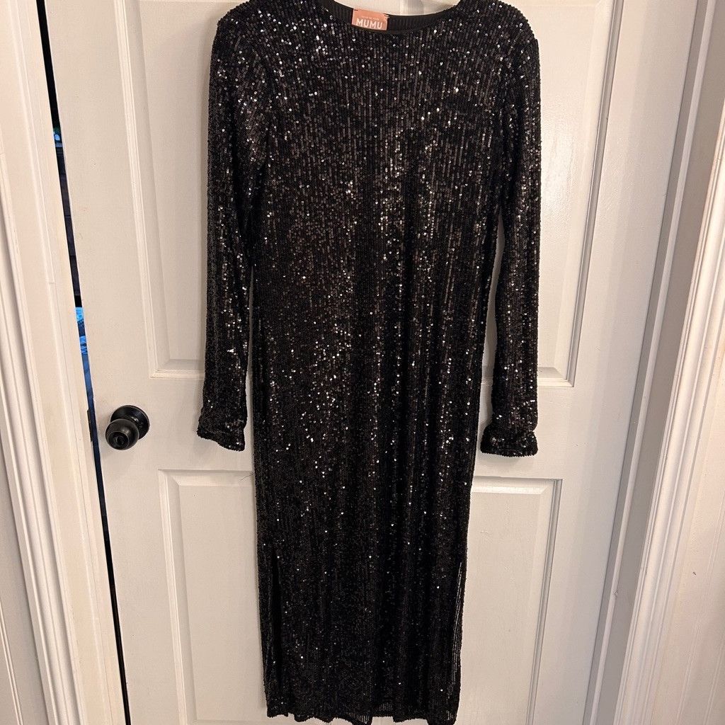 Show Me Your MuMu Show Me Your Mumu Blk Sequin Midi Dress S Size XS / US 0-2 / IT 36-38 - 1 Thumbnail