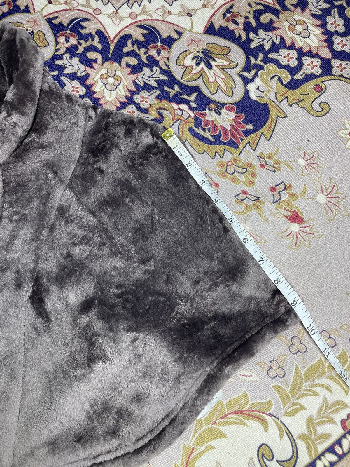 Japanese Brand × Vintage × Yohji Yamamoto Vintage Y’s for living by Yohji Yamamoto velvet vest Size US M / EU 48-50 / 2 - 19 Thumbnail