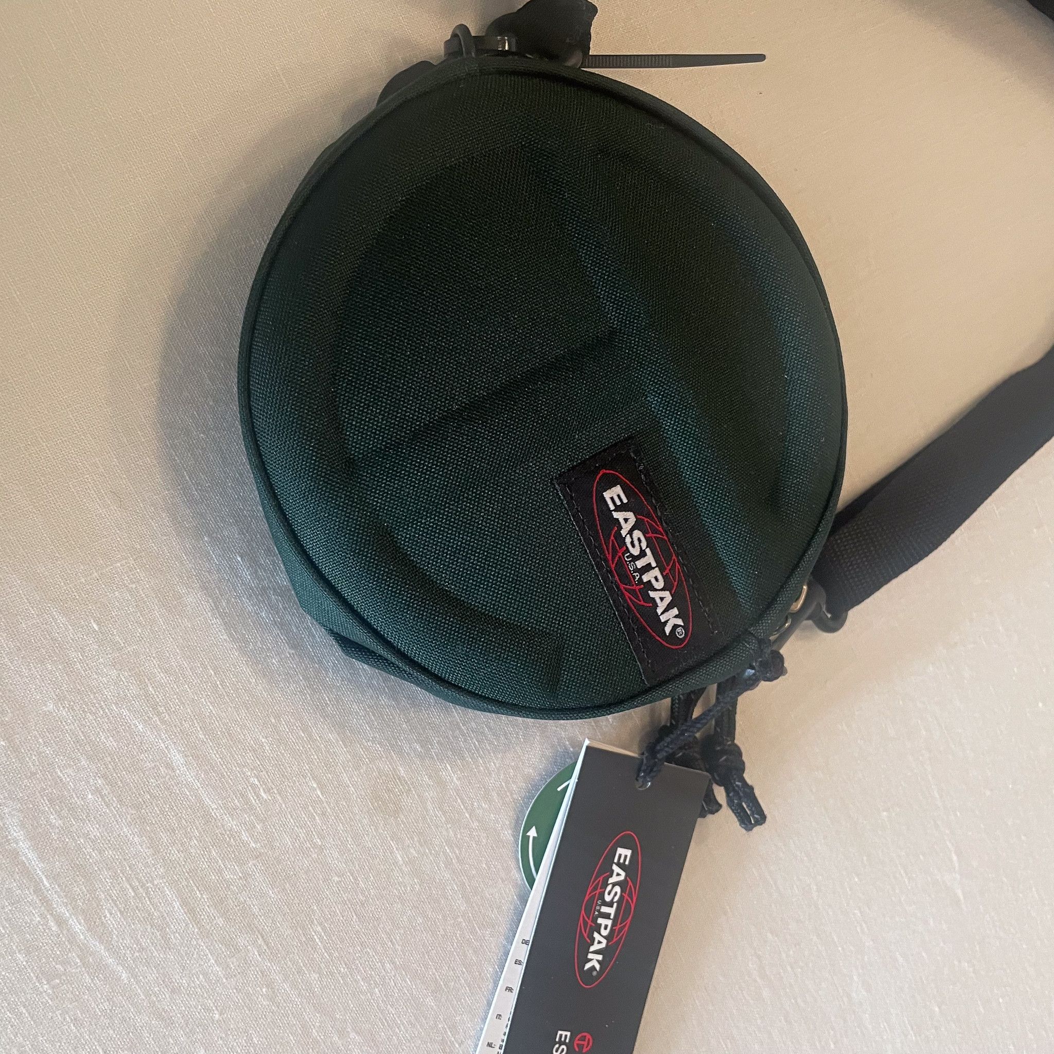 Telfar Telfar x Eastpack Circle Bag - Dark Olive Size ONE SIZE - 6 Thumbnail