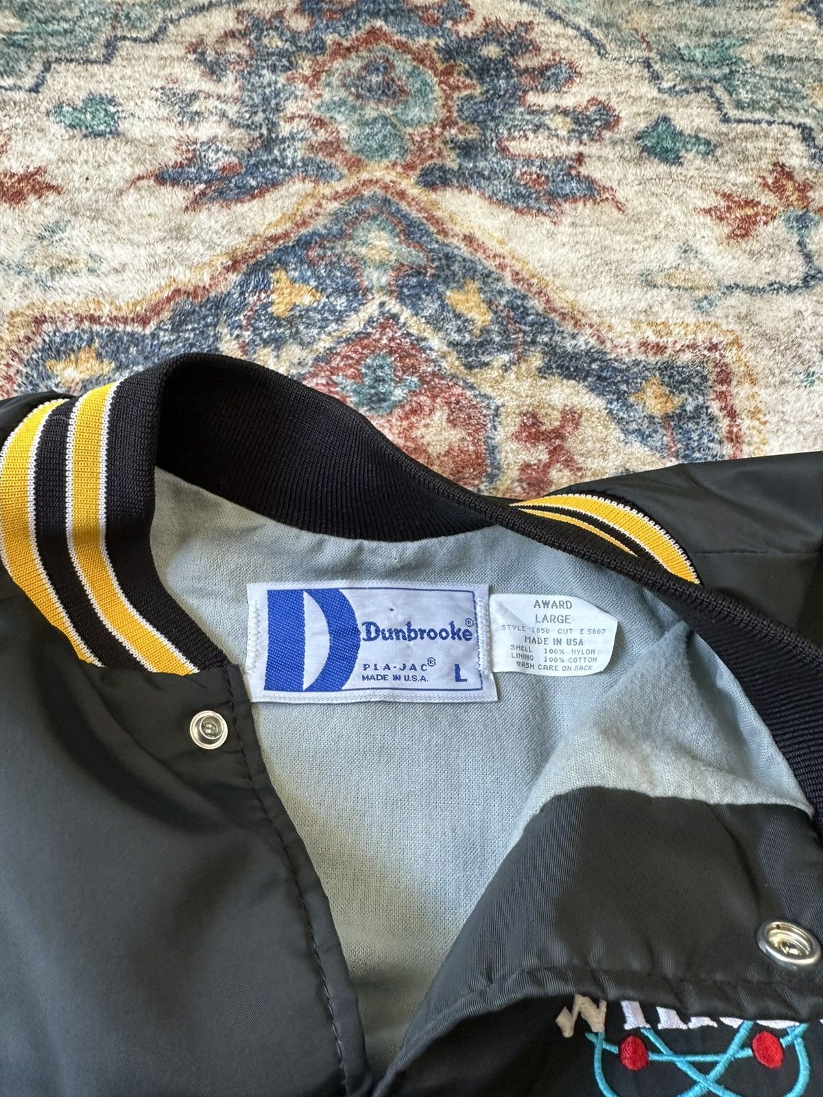 Vintage Vintage 1980s White’s Authorized Dealer Satin Jacket Large Size US L / EU 52-54 / 3 - 3 Thumbnail