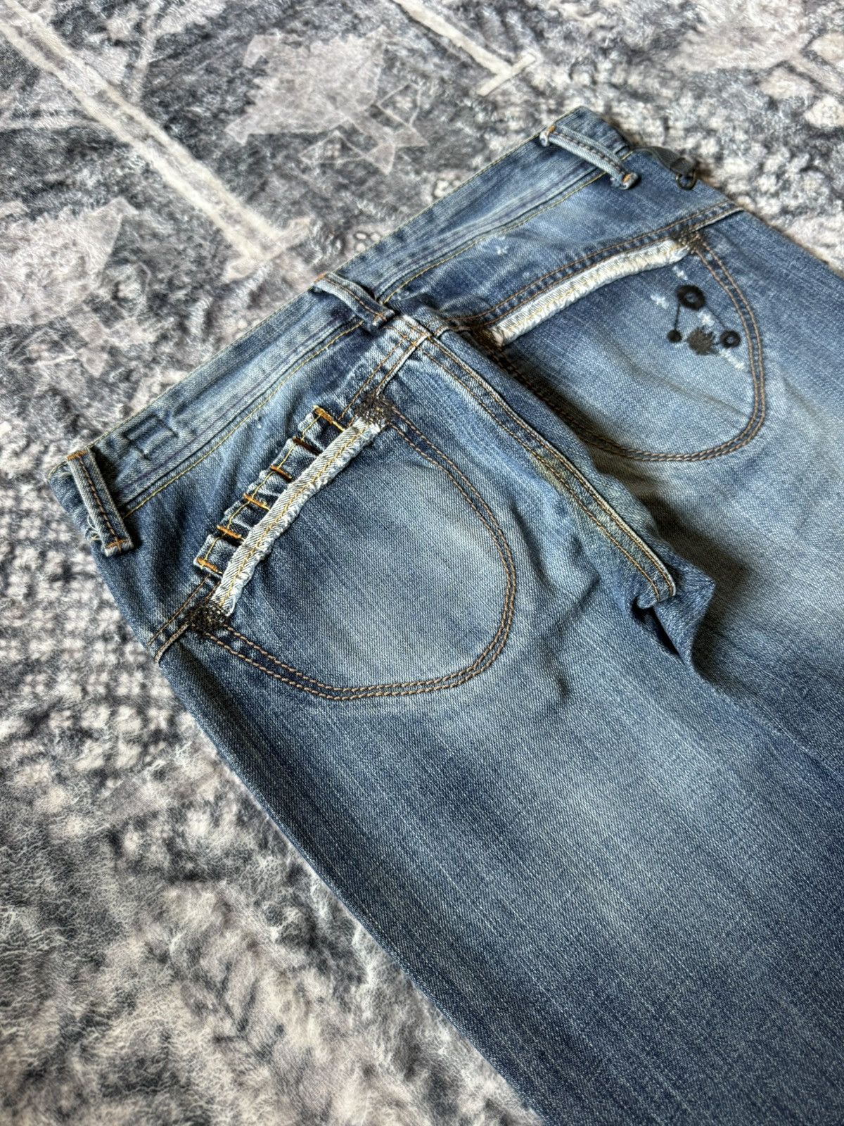 Hysteric Glamour × Japanese Brand Bartack Japan Asymmetrical Revolver Gun Pocket Jeans Size US 28 / EU 44 - 18 Thumbnail