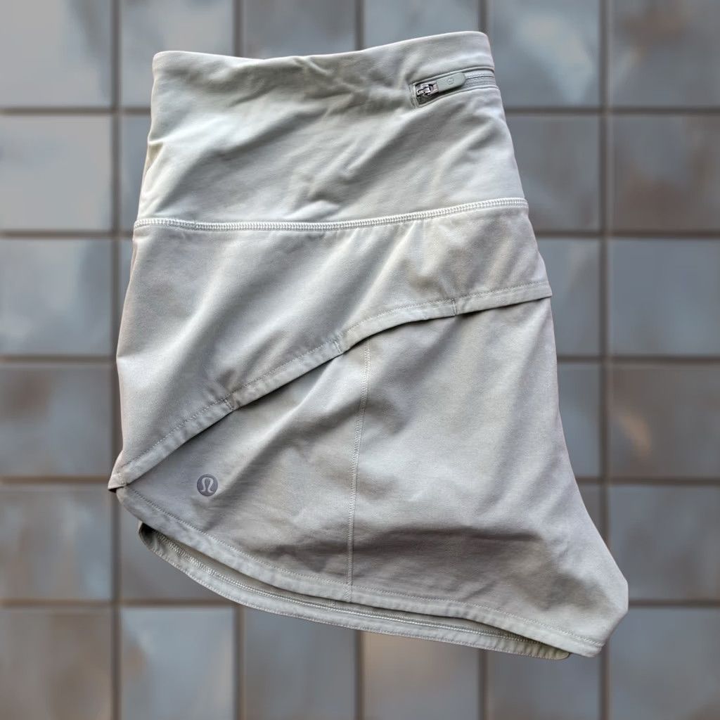Lululemon Lululemon Real Quick Short Women 10 Green Utility Outdoors Hiking Summer Shirt Women's Length? Size 30" / US 8 / IT 44 - 1 Thumbnail
