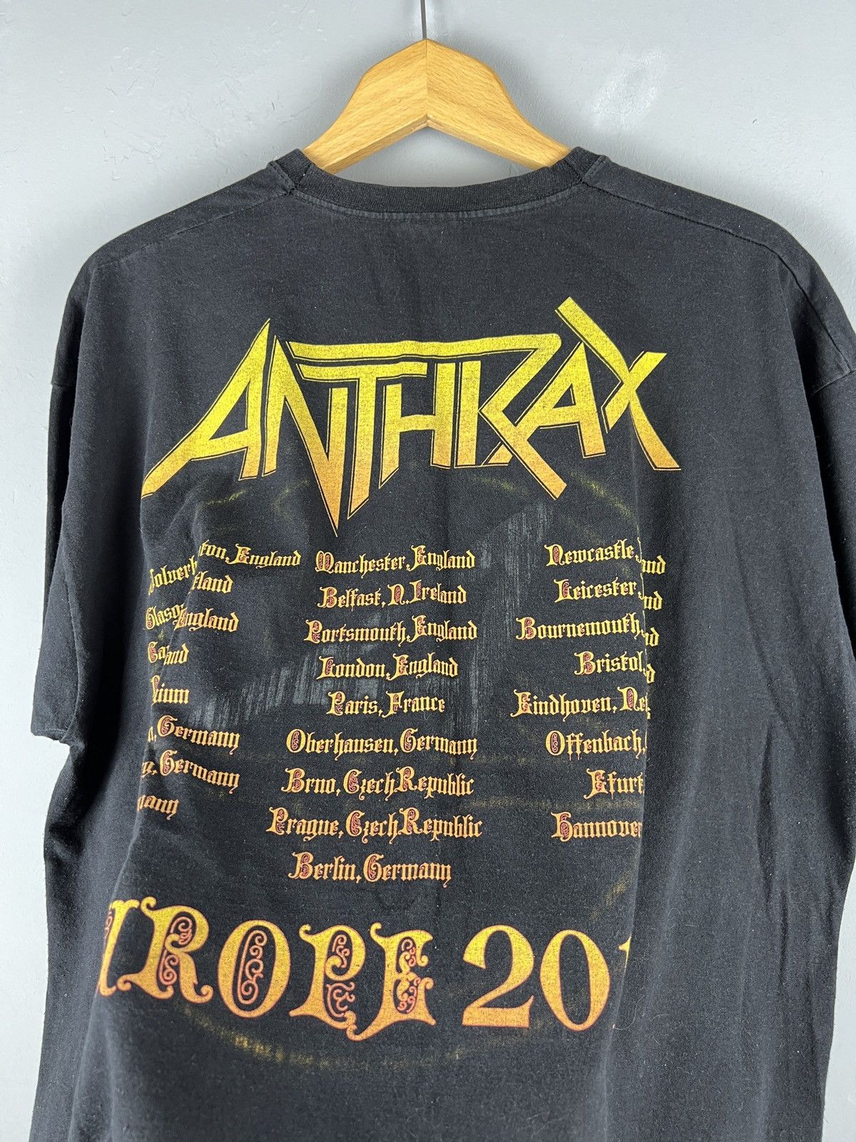 Band Tees Vintage distressed tour tee ANTRAX 2012 trashed style tshirt Size US XL / EU 56 / 4 - 2 Thumbnail