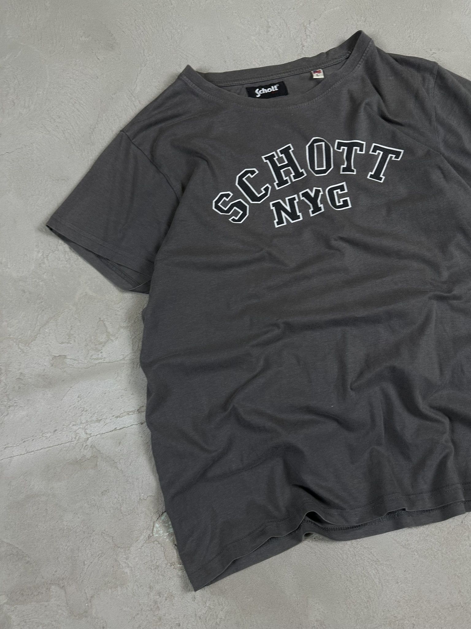 Schott × Vintage Vintage Y2k Schott Spellout Military T-shirt Size US L / EU 52-54 / 3 - 5 Thumbnail