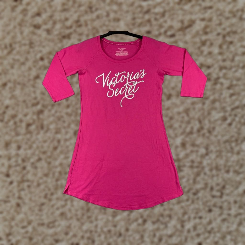 Victoria's Secret Victoria's Secret Shirt Womens Small Pink Round Neck 3/4 Sleeve Cotton Blend Logo Size S / US 4 / IT 40 - 1 Thumbnail