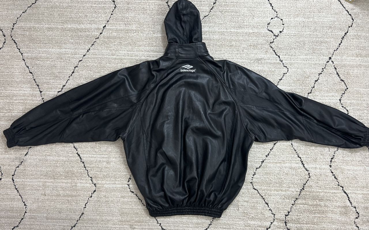 Balenciaga BALENCIAGA B-Sporty Leather Bomber Jacket Size US XL / EU 56 / 4 - 11 Thumbnail