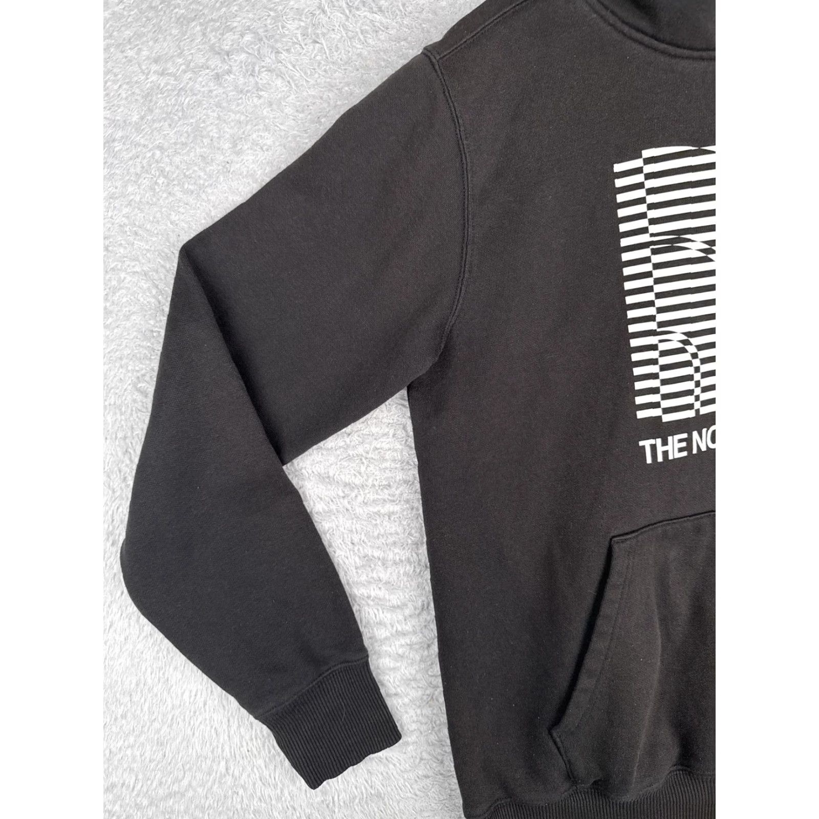 The North Face The North Face Hoodie Mens Small Black Graphic Half Dome Pullover Sweater Size US S / EU 44-46 / 1 - 3 Thumbnail