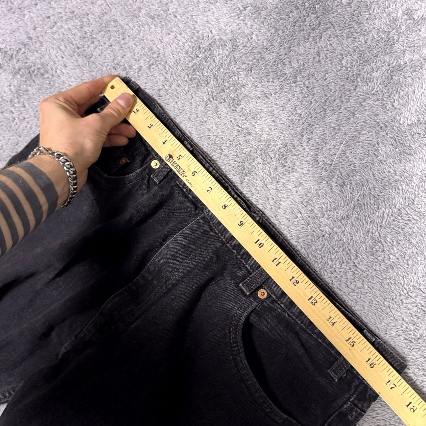 Levi's VINTAGE Levi's 505 Jeans Men 34x31 Straight Black Bat Wing Y2K 90s Paper Tag Red Tab 80s Mens Jeans Size US 34 / EU 50 - 5 Thumbnail