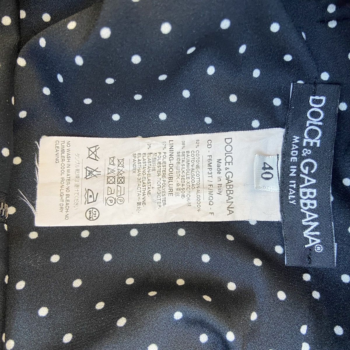 Dolce & Gabbana Dolce&Gabbana Baroque 3D Embossed Diamond Button Dress K26WX Size S / US 4 / IT 40 - 6 Thumbnail
