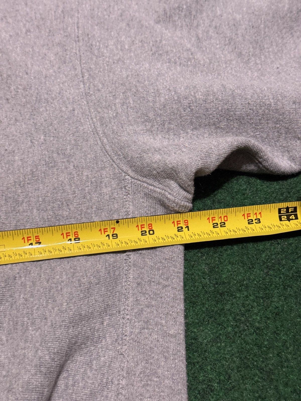 Champion Vintage Champion Reverse Weave Spellout Small Sweatshirt Size S / US 4 / IT 40 - 6 Thumbnail
