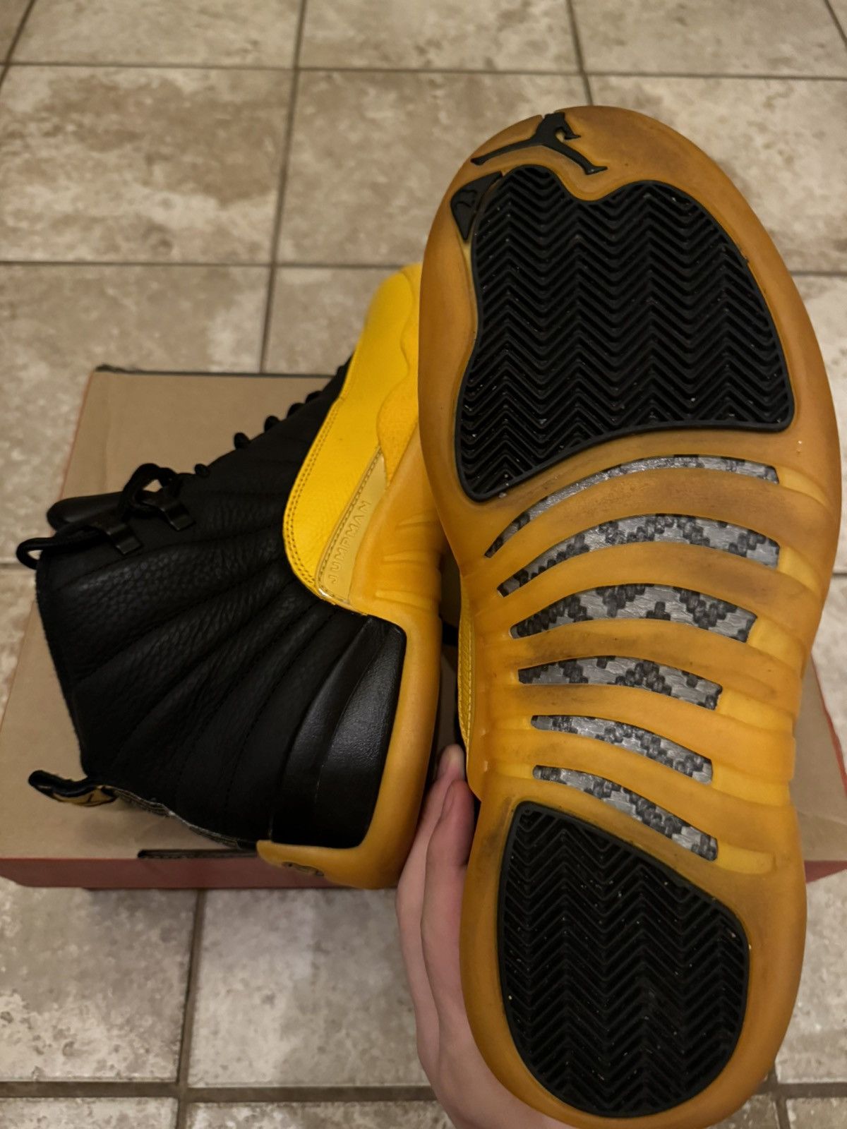 Jordan Brand Jordan 12 Retro University Gold Size US 10.5 / EU 43-44 - 6 Thumbnail
