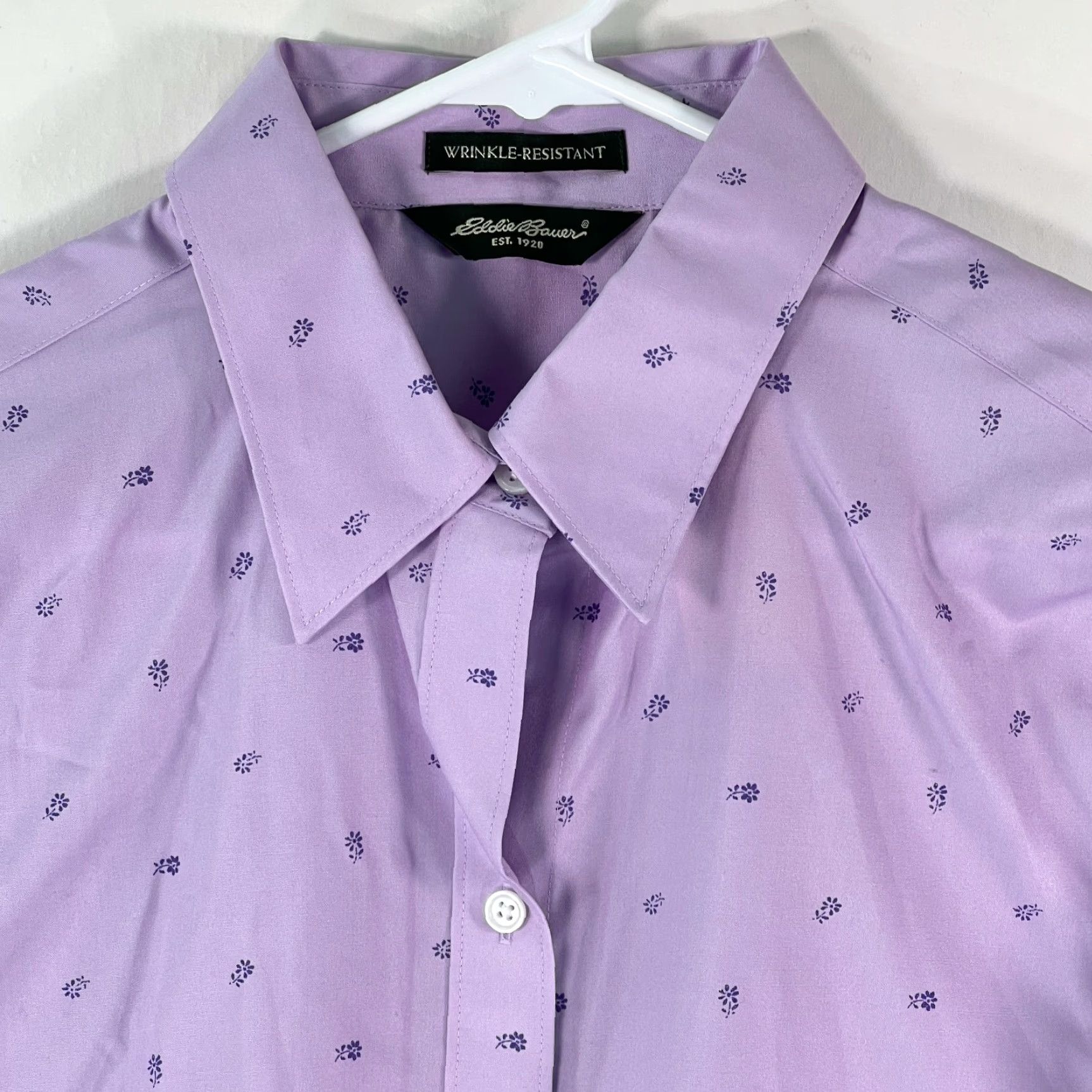 Eddie Bauer Eddie Bauer Shirt Women Size Medium Purple Floral Wrinkle Resistant Button Front Size M / US 6-8 / IT 42-44 - 3 Thumbnail