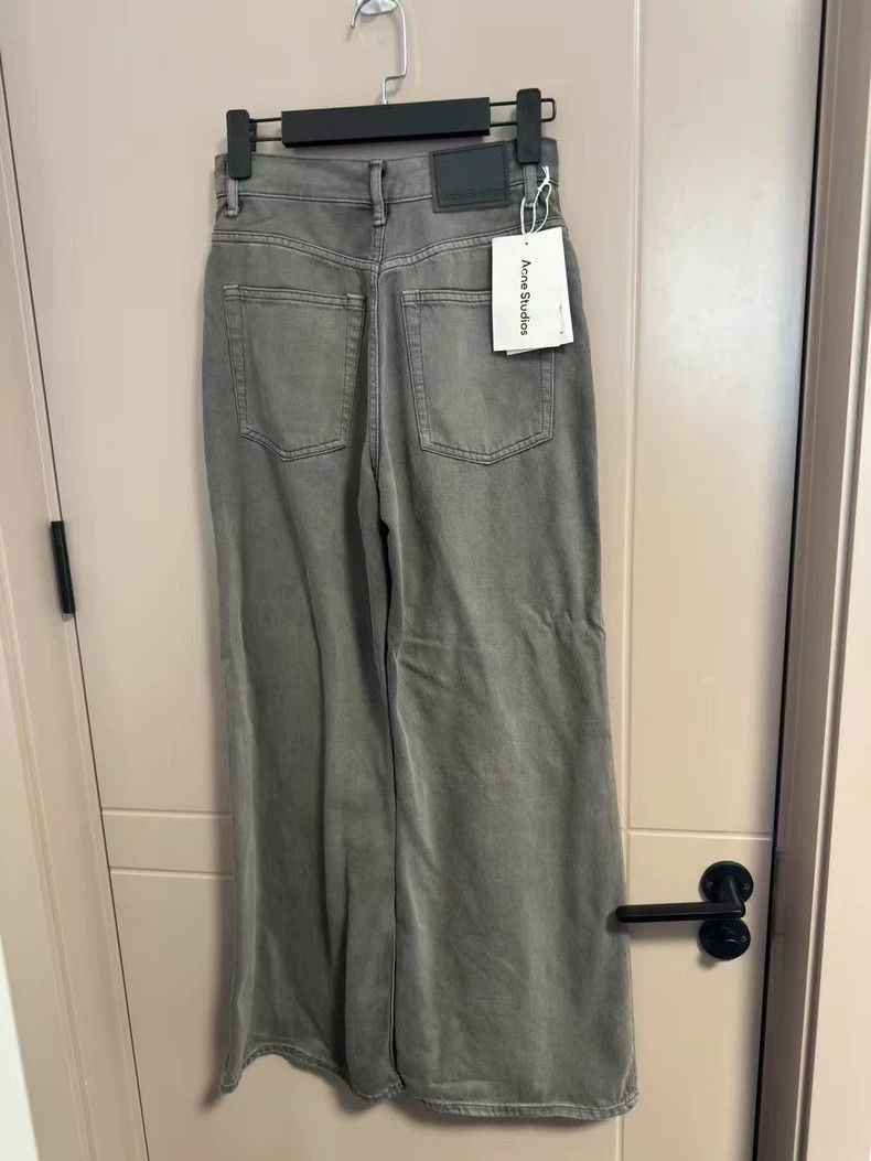 Acne Studios acne studios Washed grey micro-cropped jeans 2503-Nextarrow Size US 28 / EU 44 - 2 Thumbnail