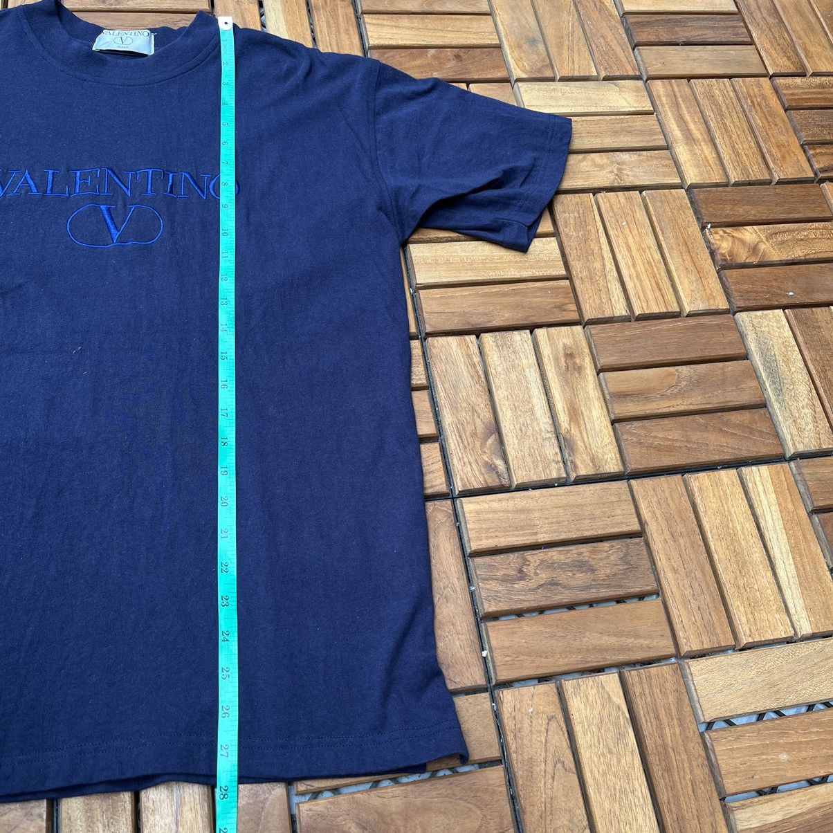 Valentino Vintage Tee Valentino Jeans Italy Embrodiery Logo Old Size US M / EU 48-50 / 2 - 7 Thumbnail