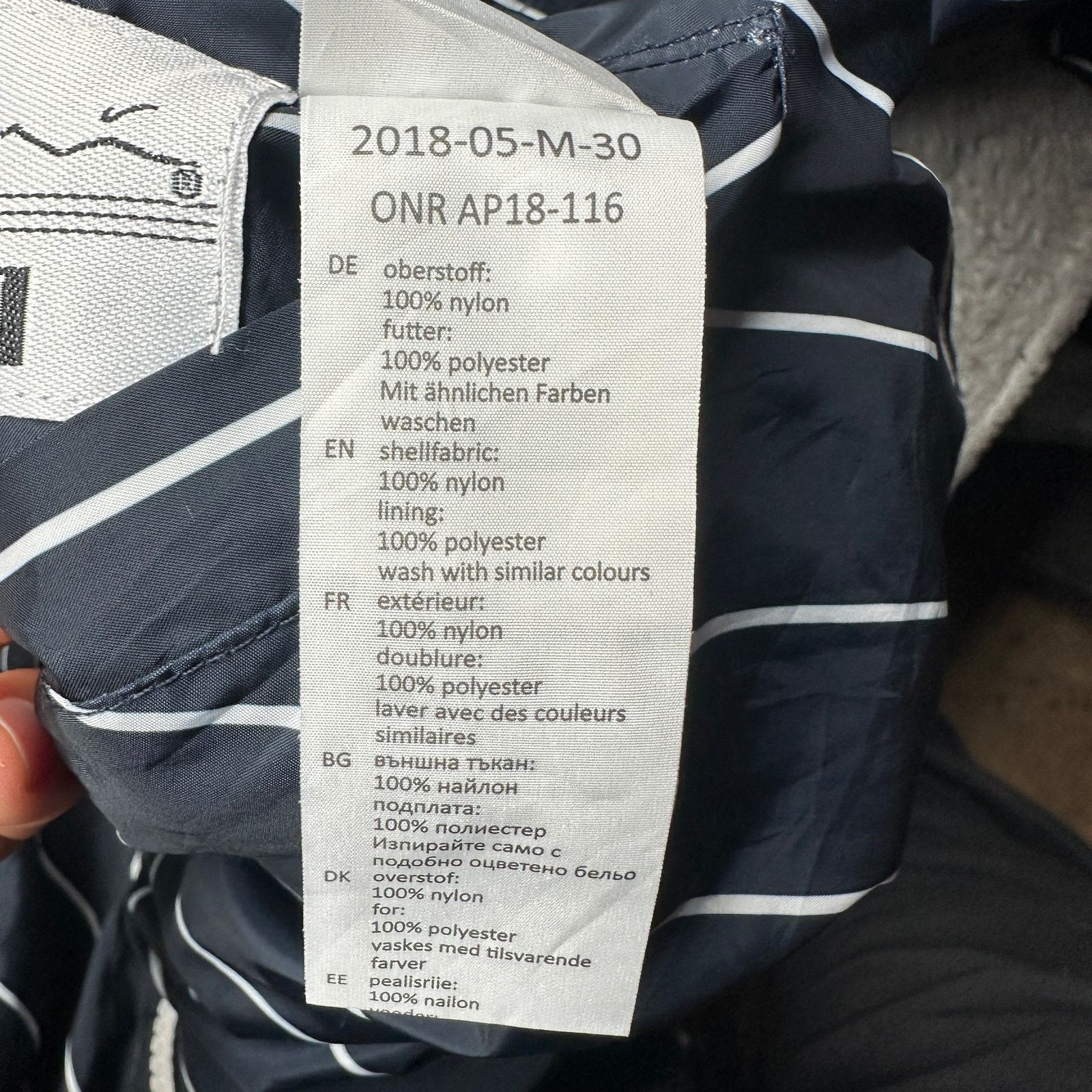 Karl Kani Karl Kani Reversible Pinstripe Windbreaker Jacket Men Medium Size US M / EU 48-50 / 2 - 5 Thumbnail